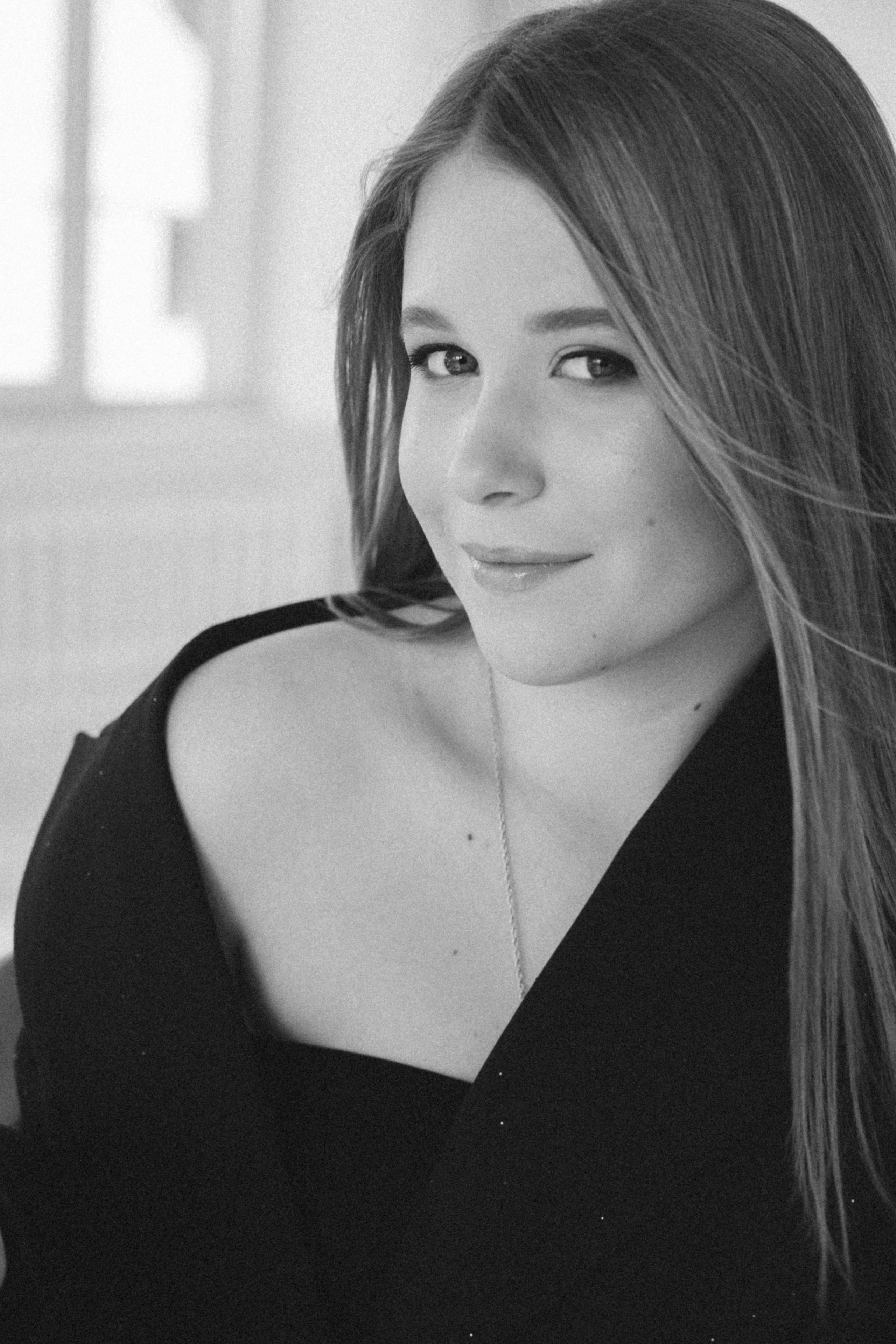 ДИАНА. Я фотограф из Москвы к Вашим услугам