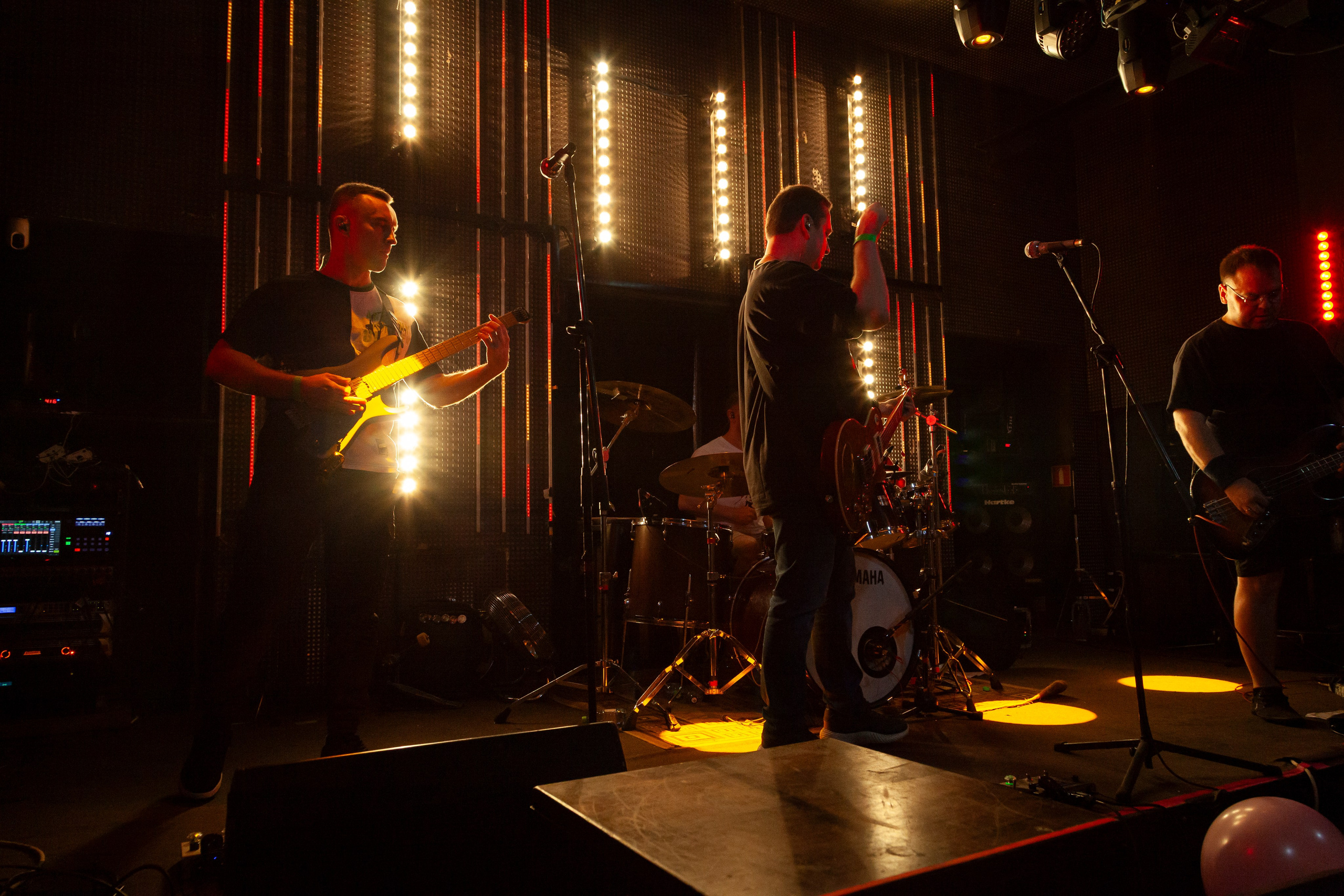 Рок-концерт. Reborn.19.09.25. Профессиональное фото в Казани: от идеи до результата. Фотограф Яна Мур