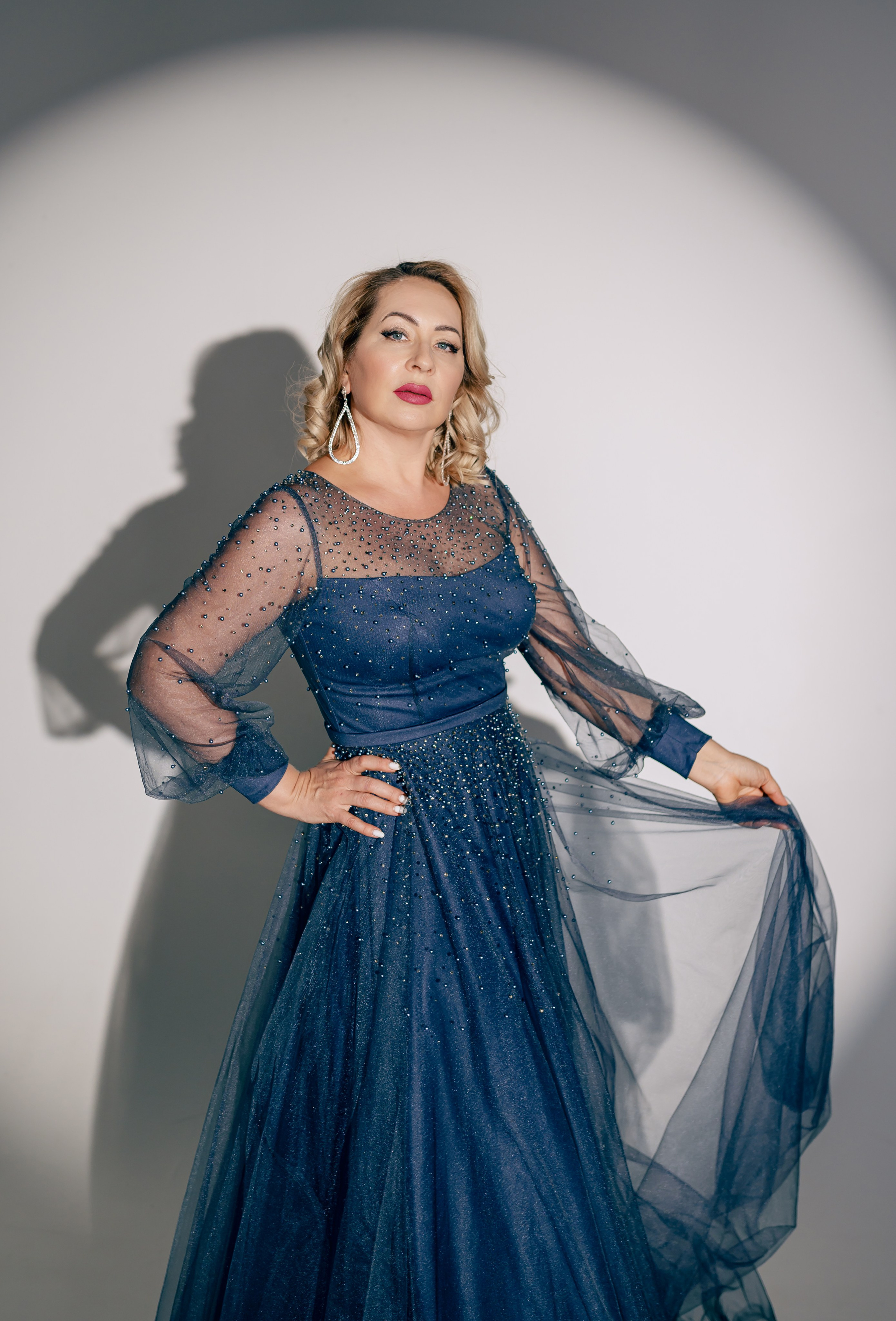 Фотосессия для магазина платьев. Фотограф Ким Наталья в Красноярске