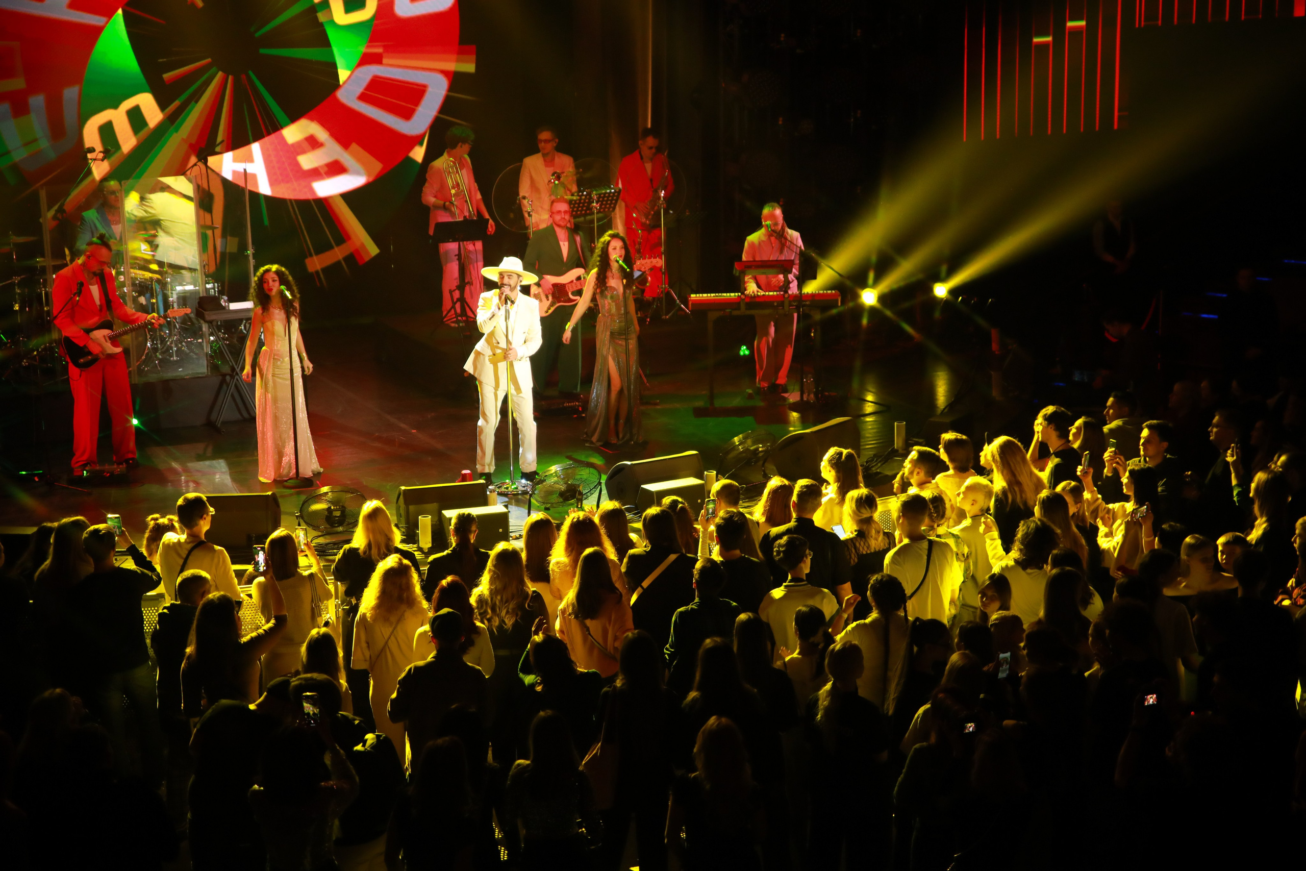 Тимур Родригез «Настроение Родригез» Vegas City Hall 30.11.24. Фотограф в Москве Яна Полосина