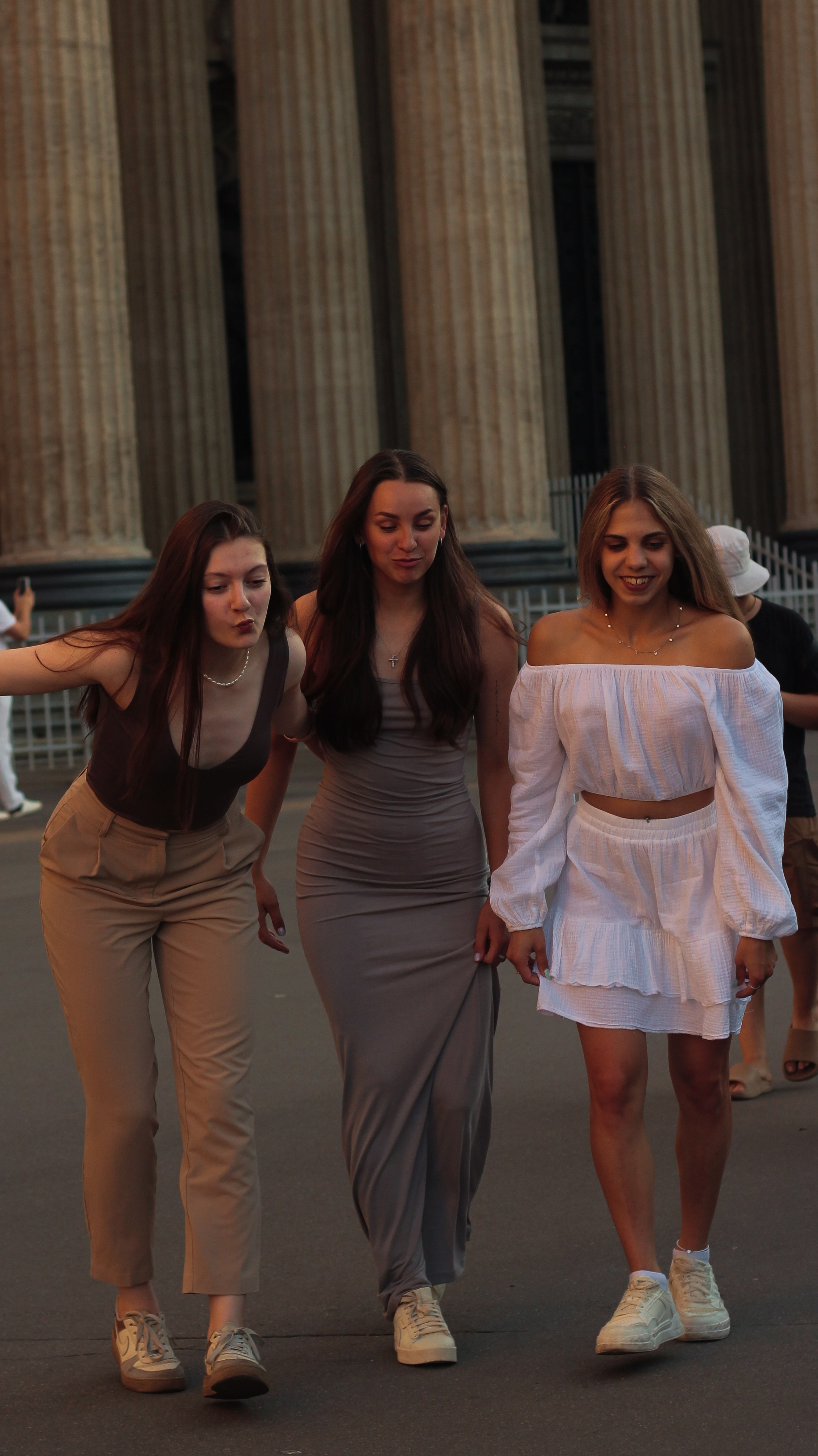 Казанский собор и Дом Книги. Портретный фотограф DanilNabody