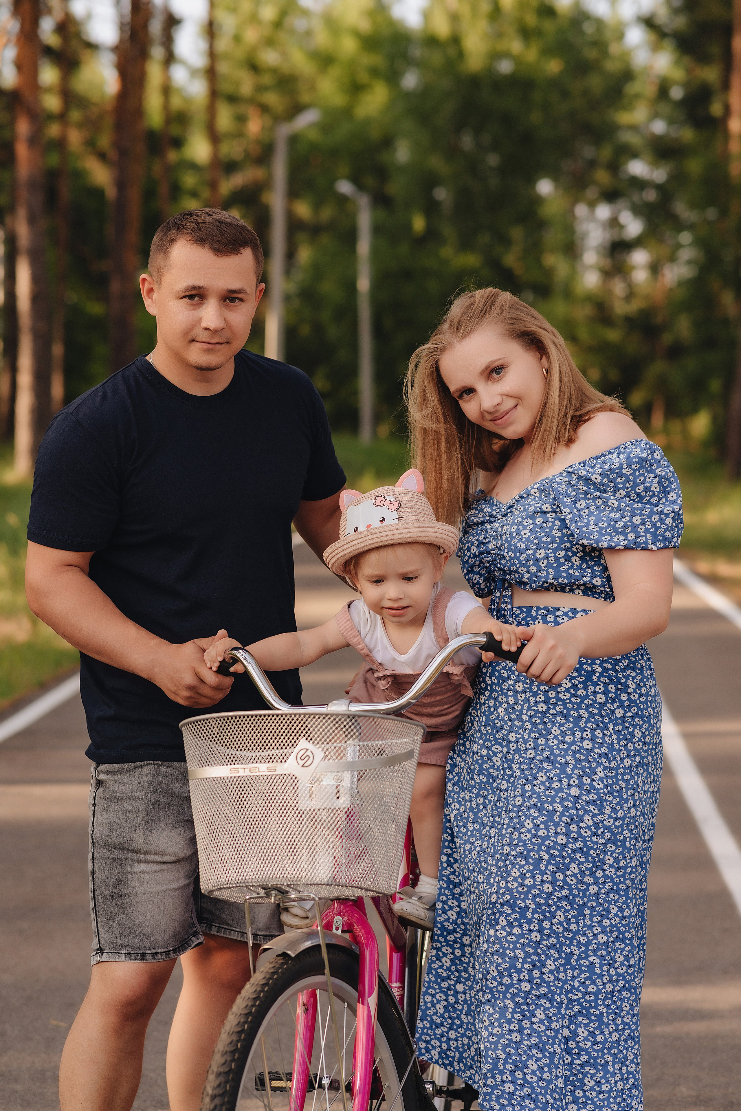 Семейная прогулка | Съемка для кофейни. Фотограф Карина Шмулёва. Воронеж и область