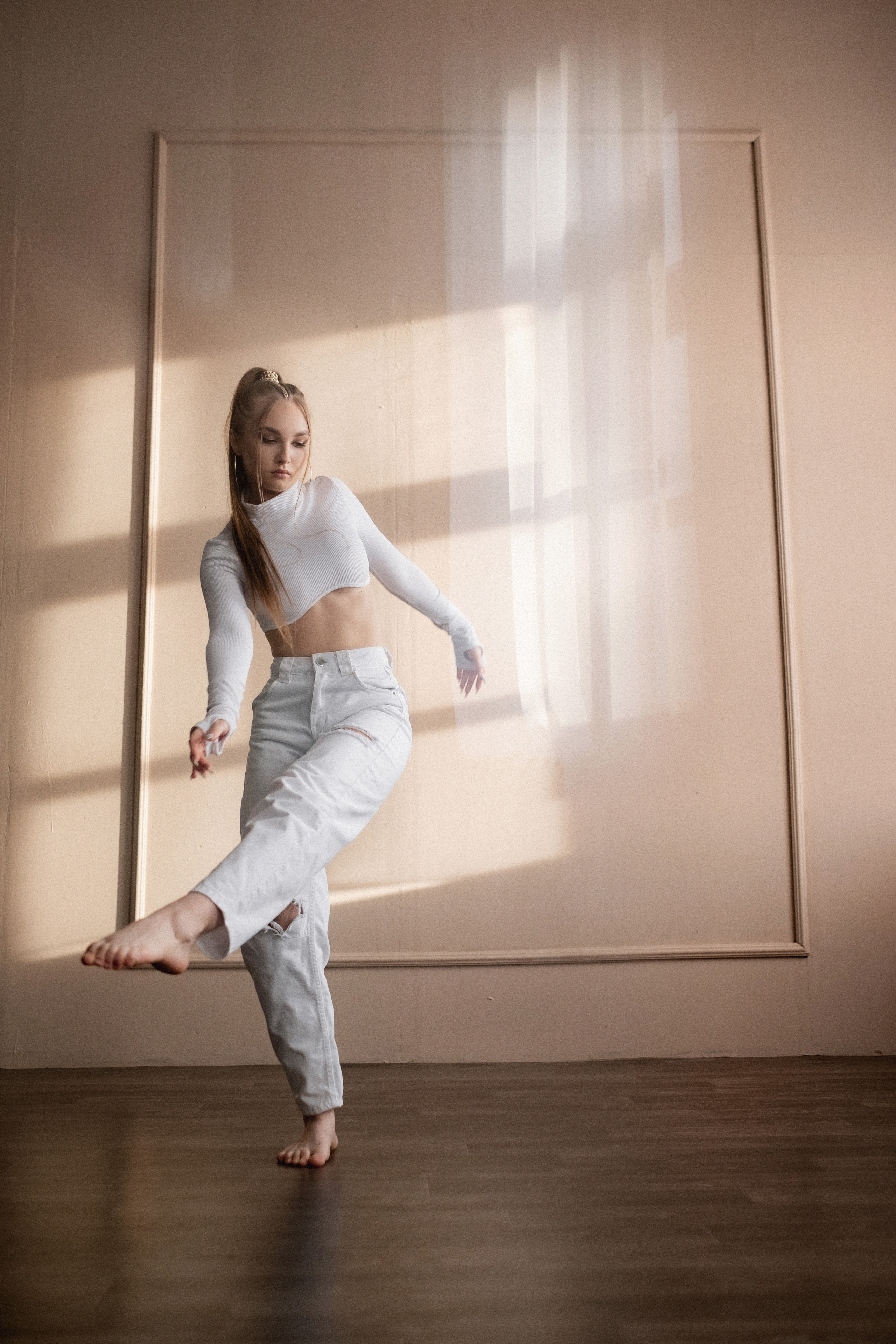 Творческая студийная фотосессия Ксении в Михайловке. Антонина Мезинова фотограф Михайловка и Волгоград