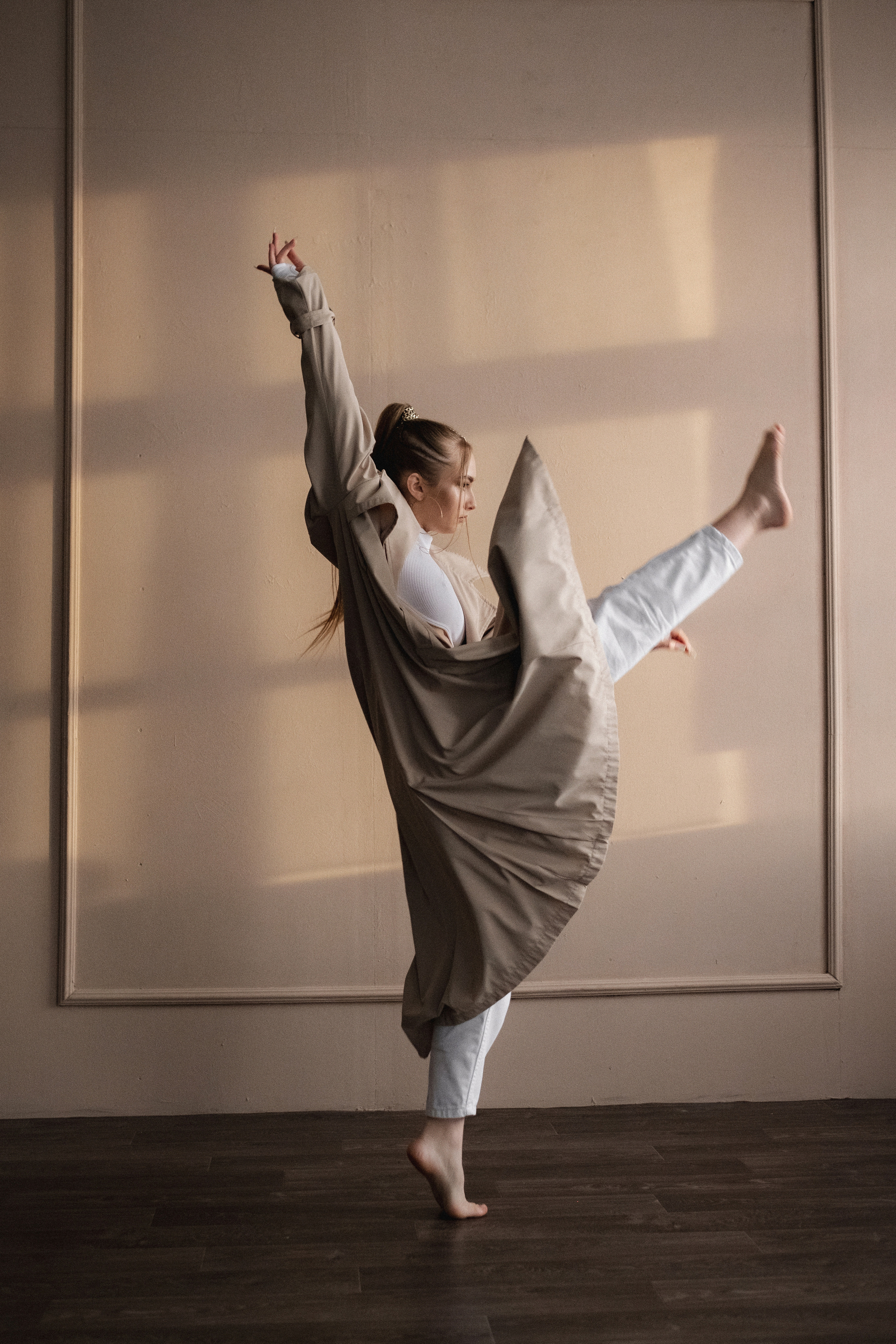 Творческая студийная фотосессия Ксении в Михайловке. Антонина Мезинова фотограф Михайловка и Волгоград