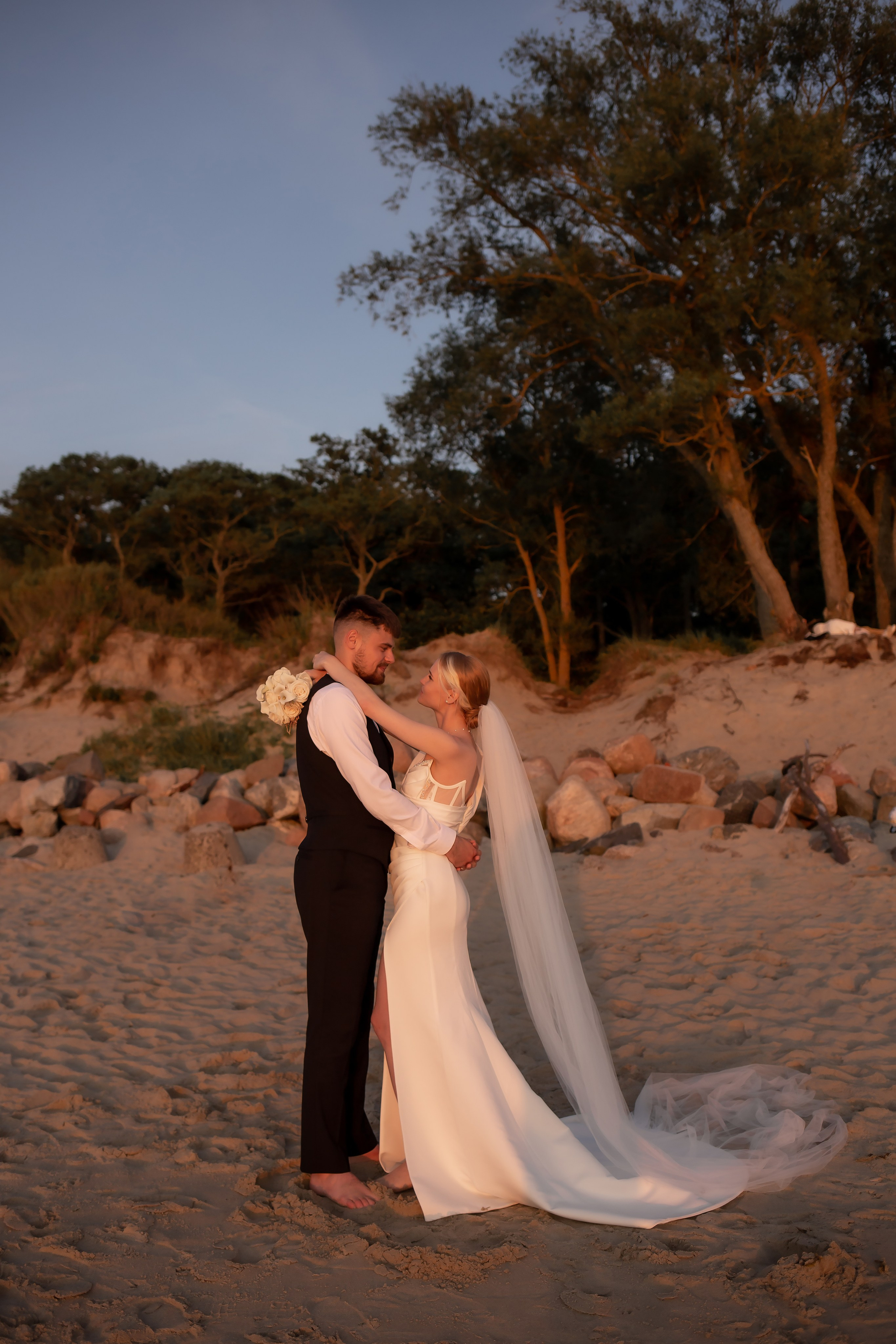 Александра и Влад. На закате. Фотограф в Калининграде Решетникова Алина