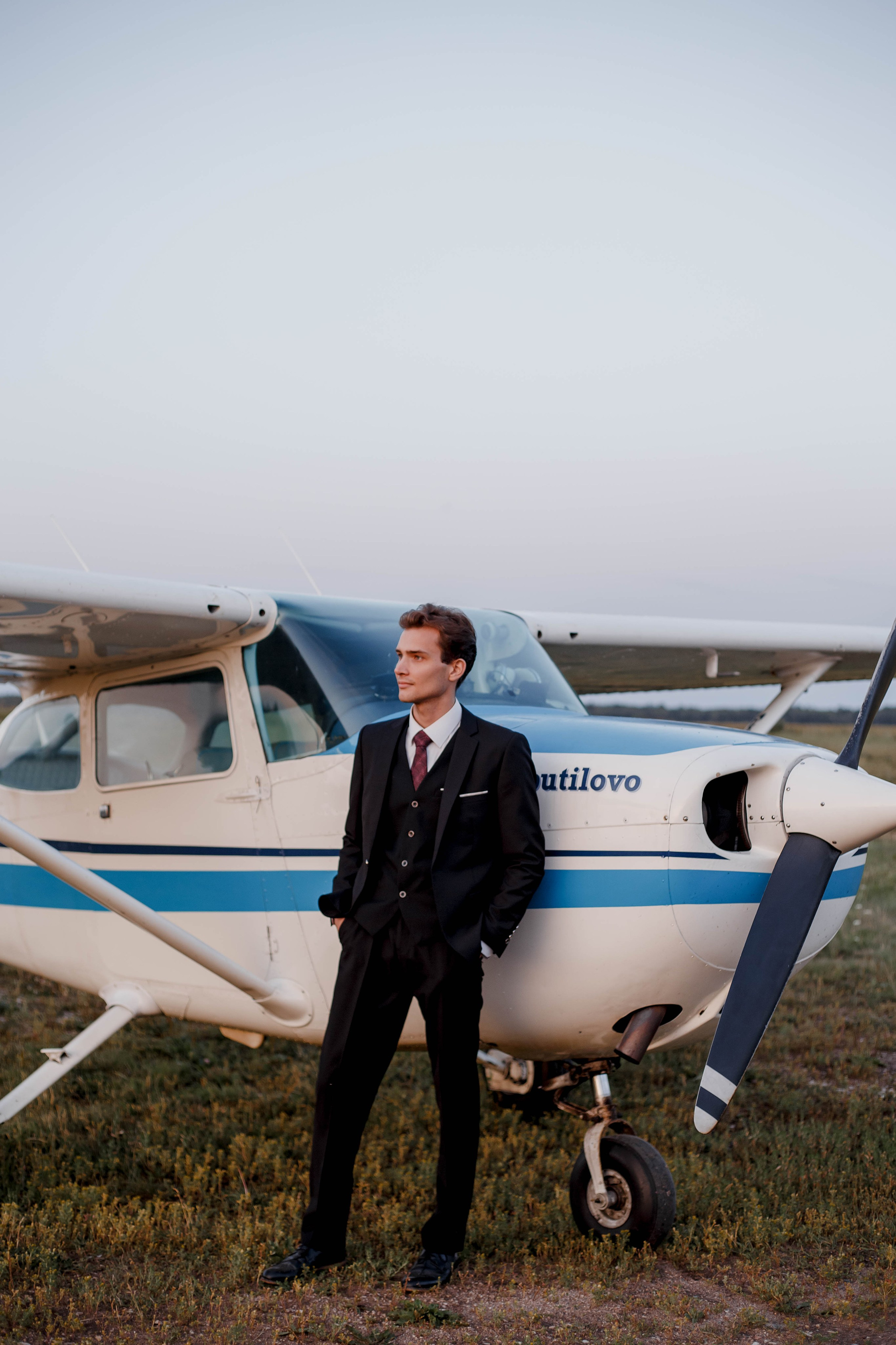 На взлетной полосе. Свадебный фотограф Санкт-Петербург  Москва