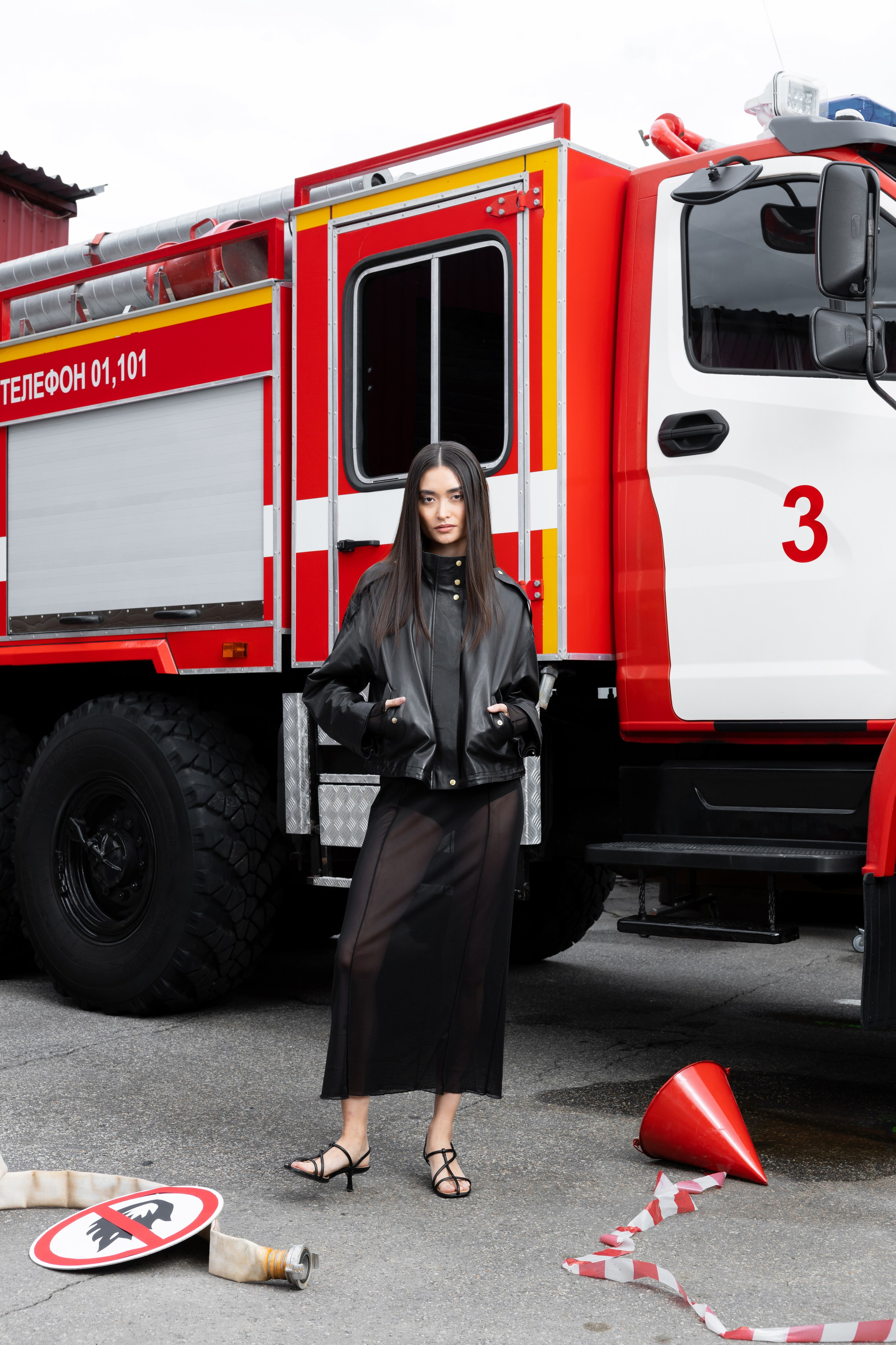 ПОЖАРНАЯ МАШИНА. Елизавета Федотова | фэшн-фотограф
