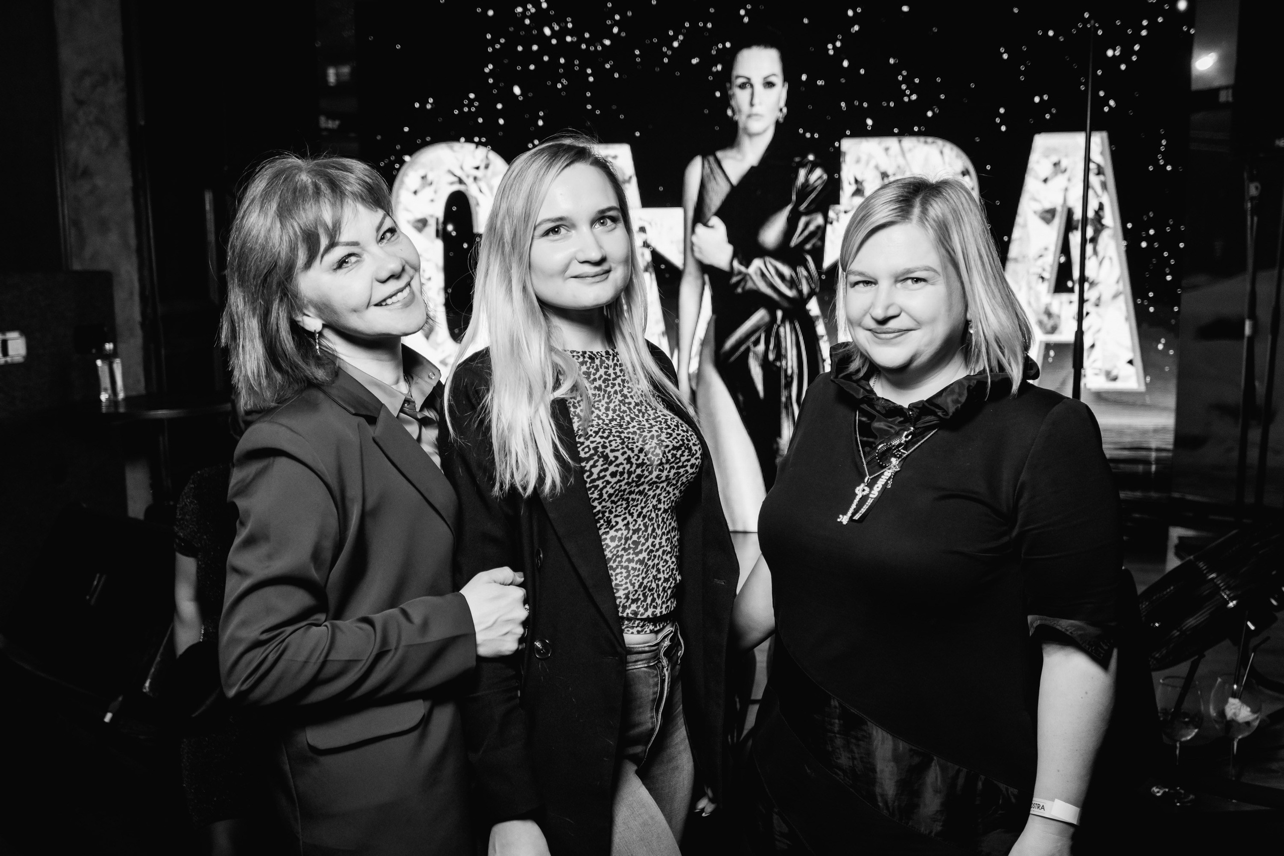 Люстра бар. Репортажный фотограф Сергей Дроздов