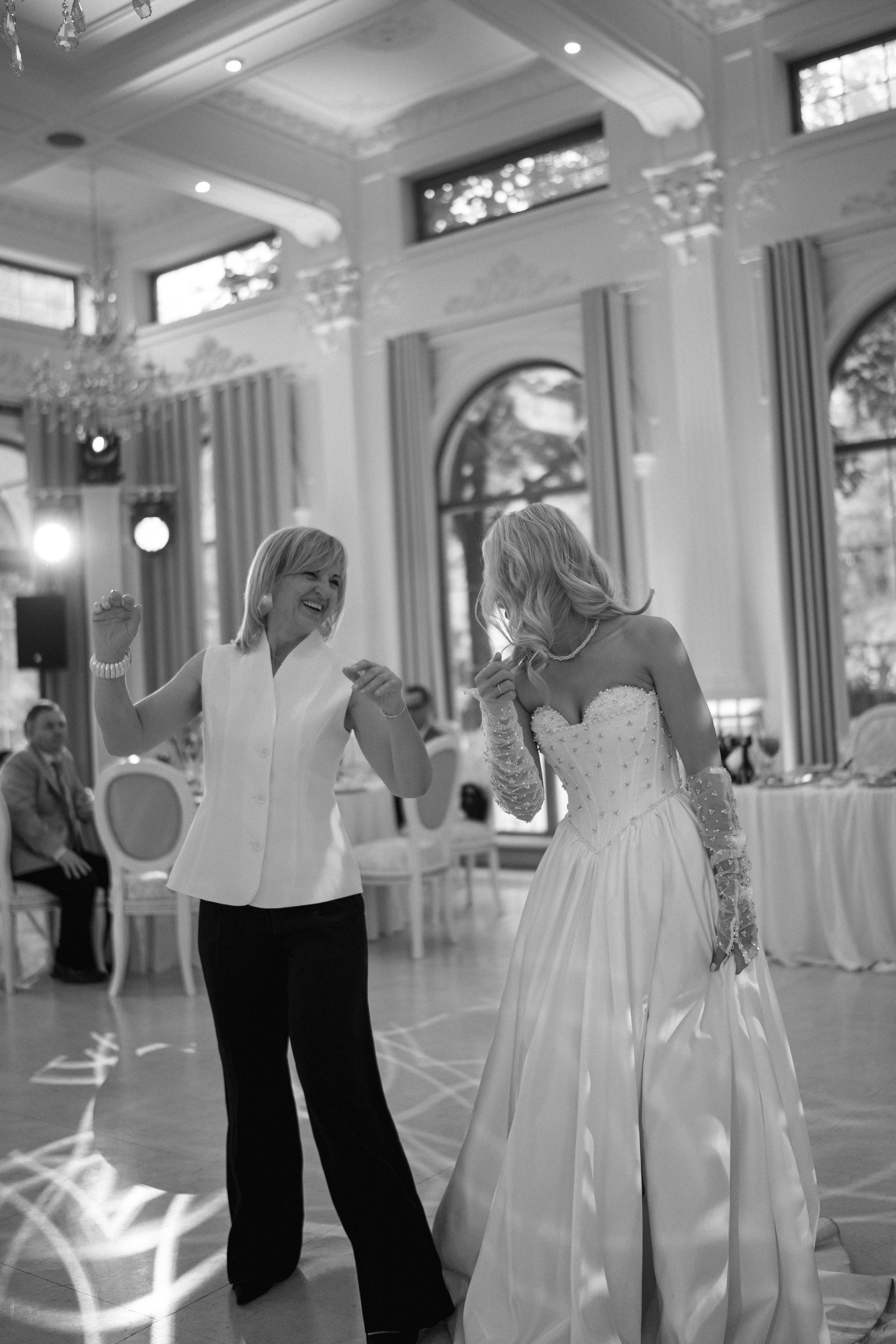 Моменты в ритме стиля. Свадебный фотограф в Санкт-Петербурге