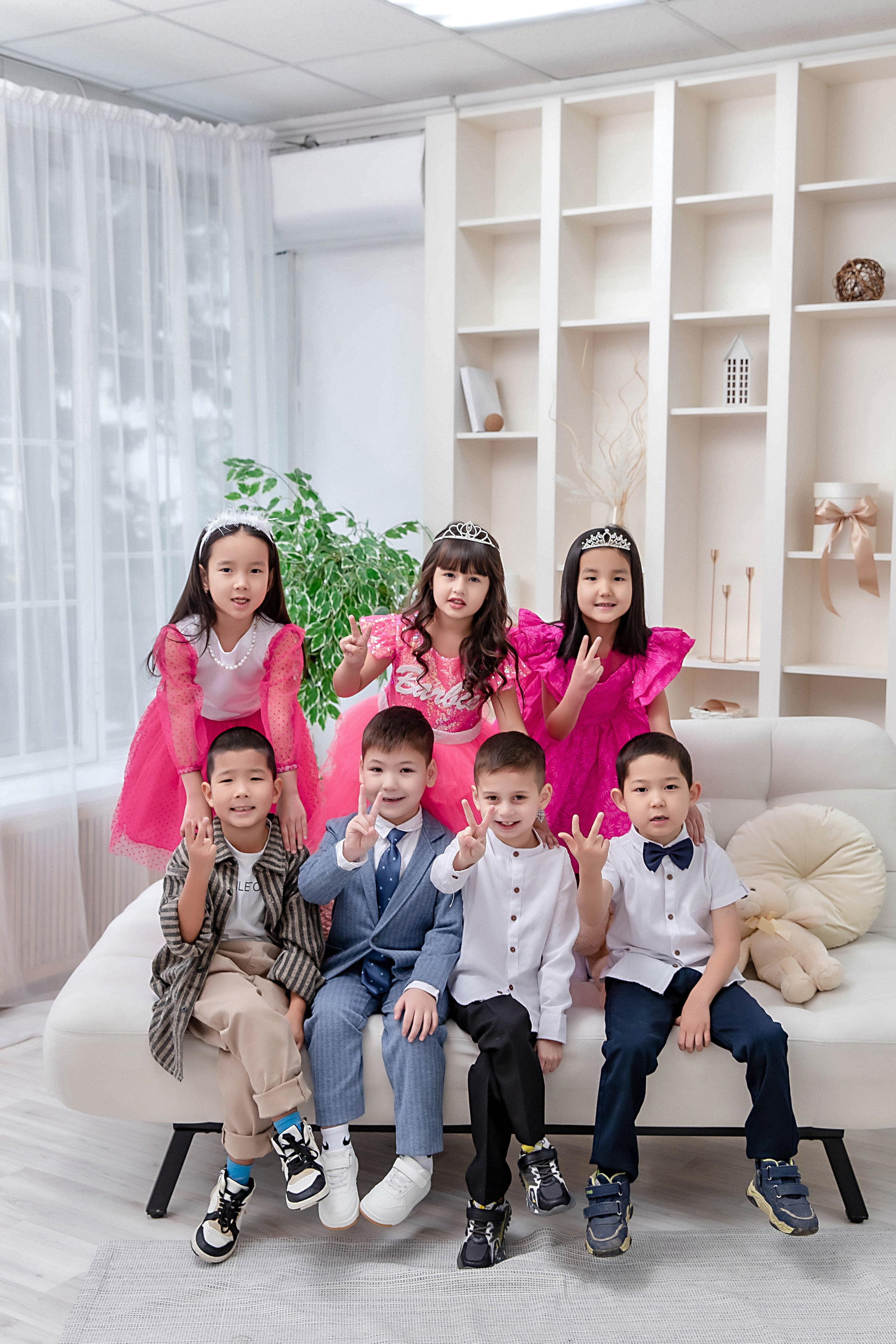 Выпускные (школьные) альбомы (книги) в Ростове-на-Дону. Современные Выпускные Альбомы в Ростове-на-Дону