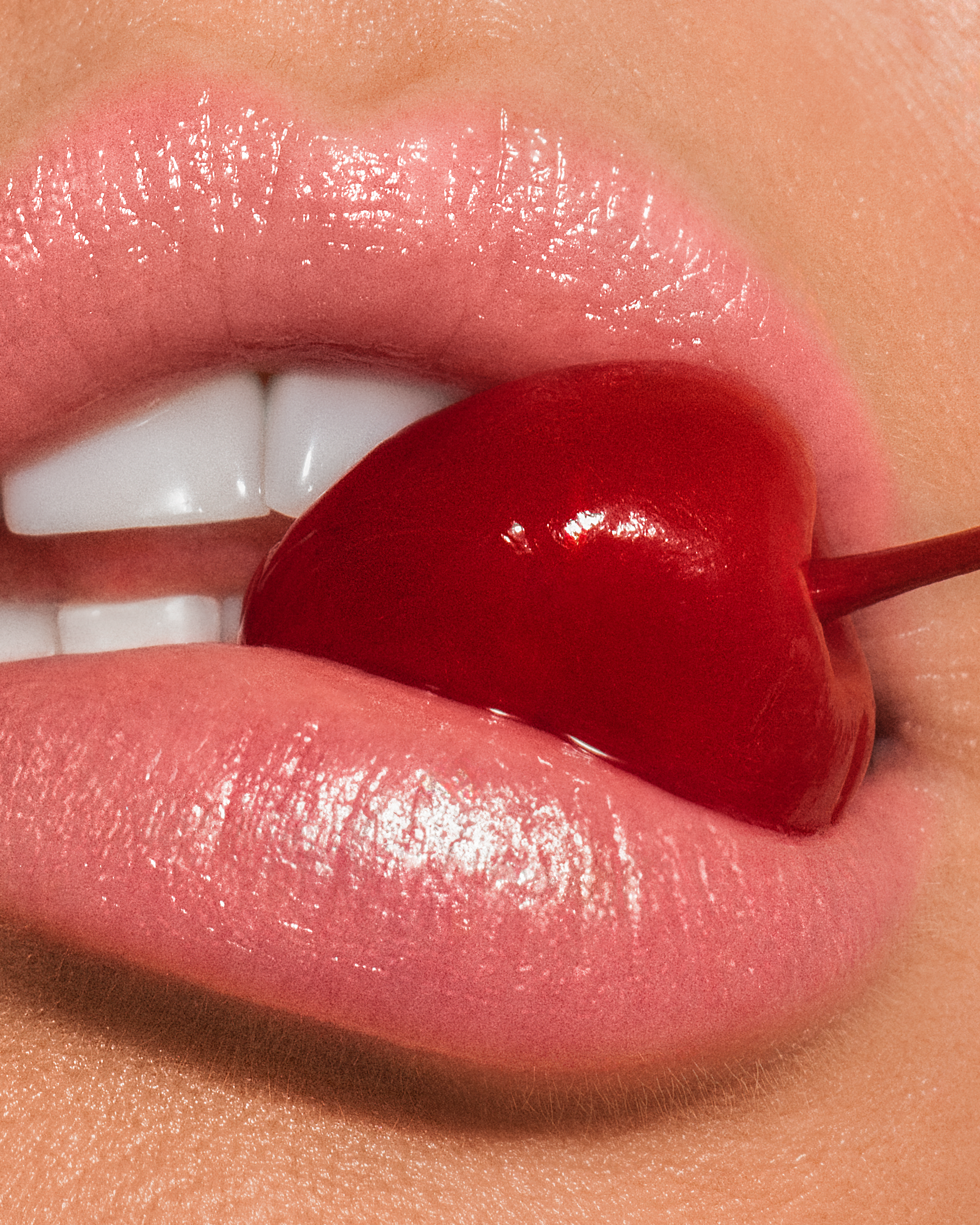 Team: @eisha.ph@sheglova_anastasiya @makeup_sazhina @anna.smirnv                                                                                         Retoucher: @retouch.komissarova  