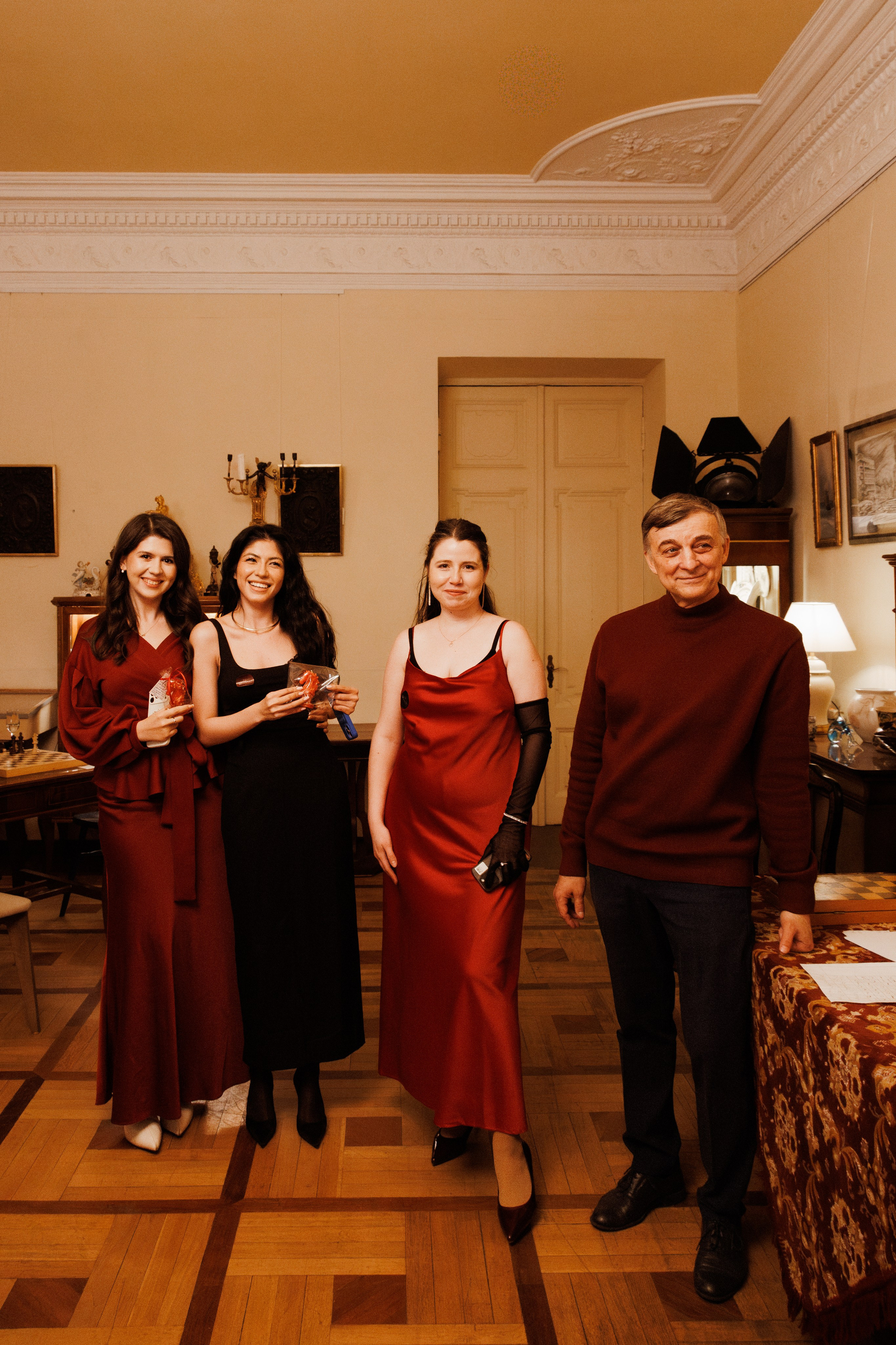Шахматы в особняке. Портретный фотограф Москва | Елена Столиванова