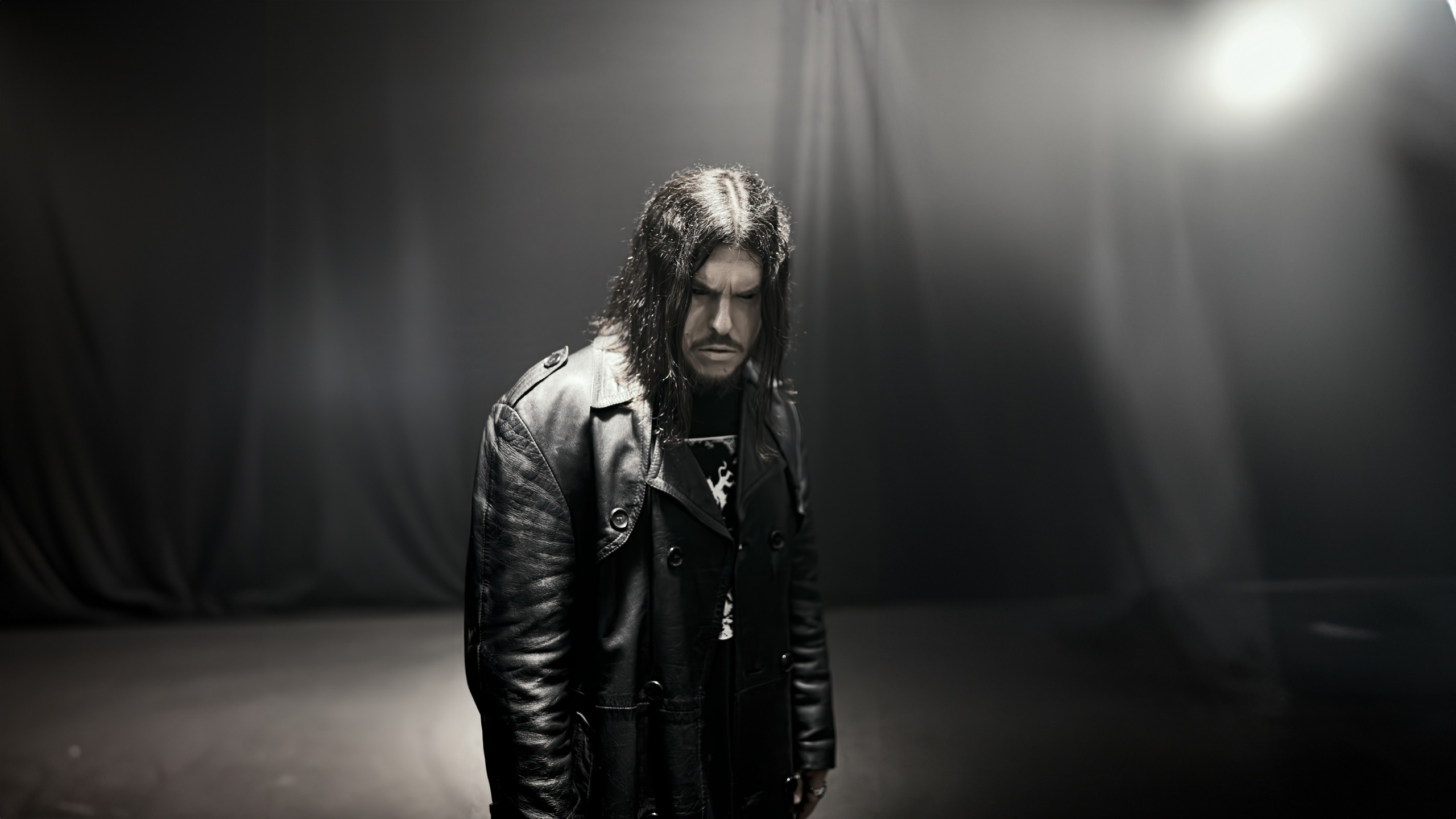 Sagath — Я жду наступления темноты, в объективе Alexander Veselkov. ALEXANDER VESELKOV — ФОТОГРАФ | NFT ARTIST | РЕЖИССЕР I VISUAL ARTIST