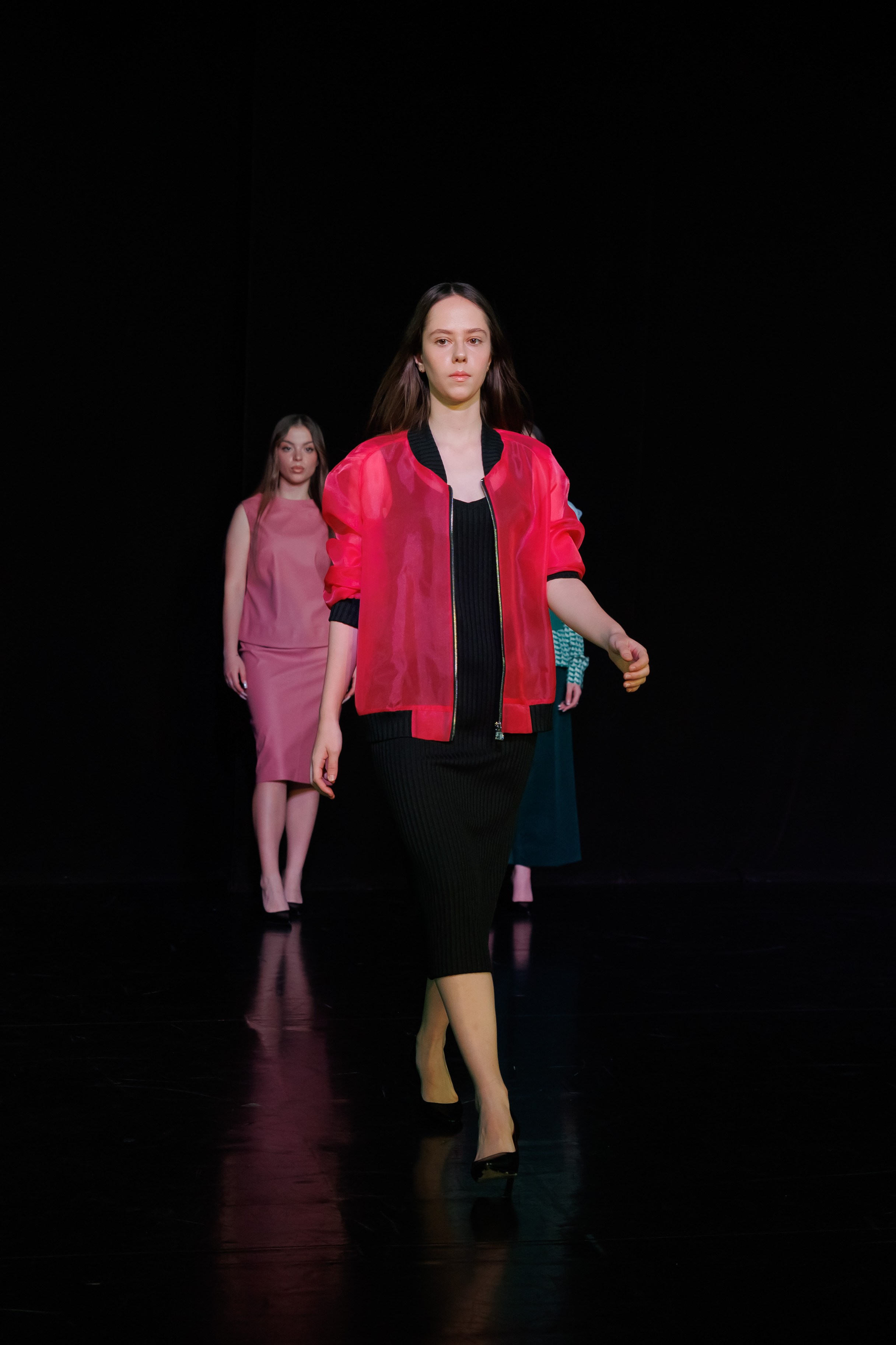 Показ коллекций Новосибирских дизайнеров для Fly Production. Фотограф Новосибирск — Наталья Гресь