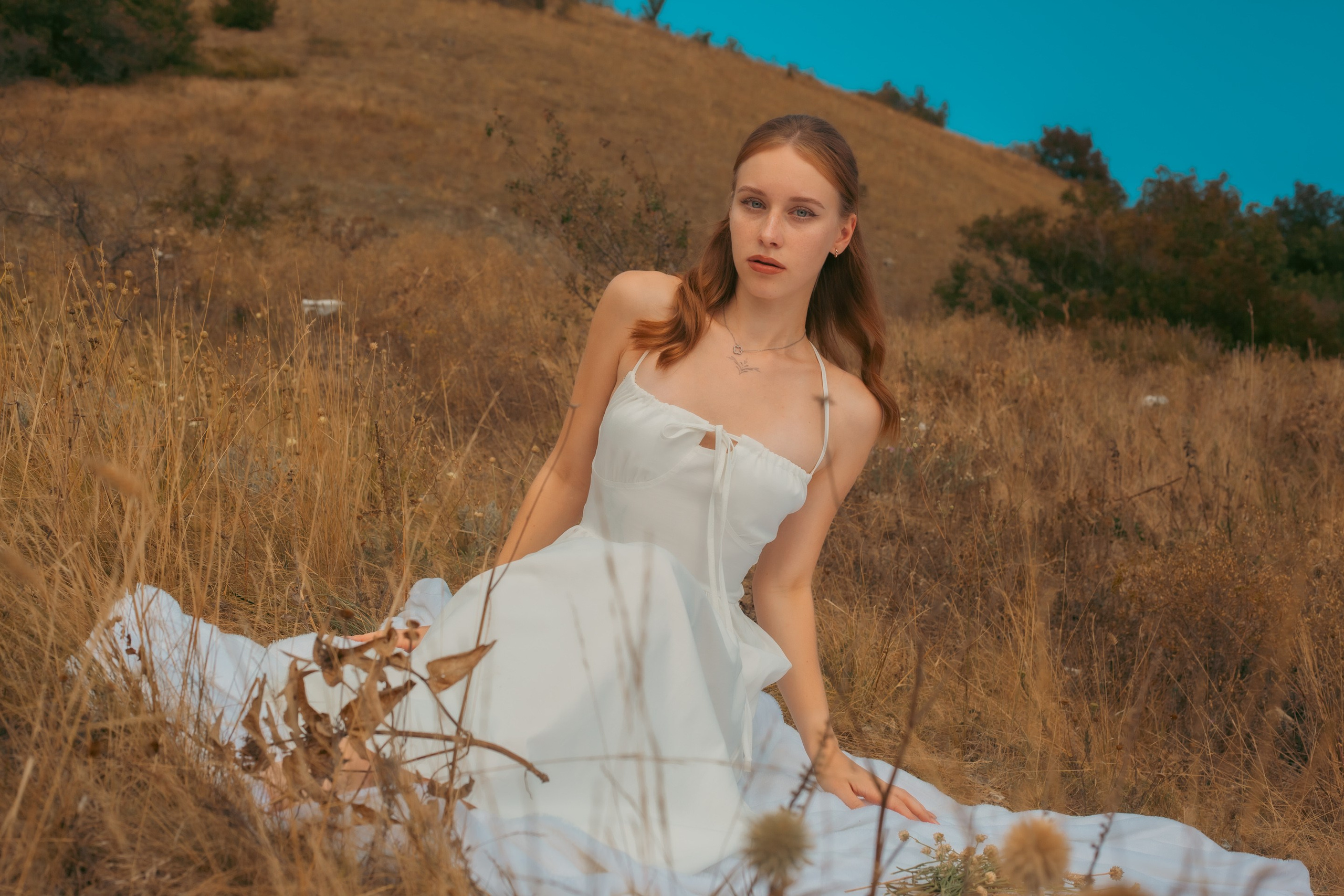 Нежность гор. Уличный фотограф Города N