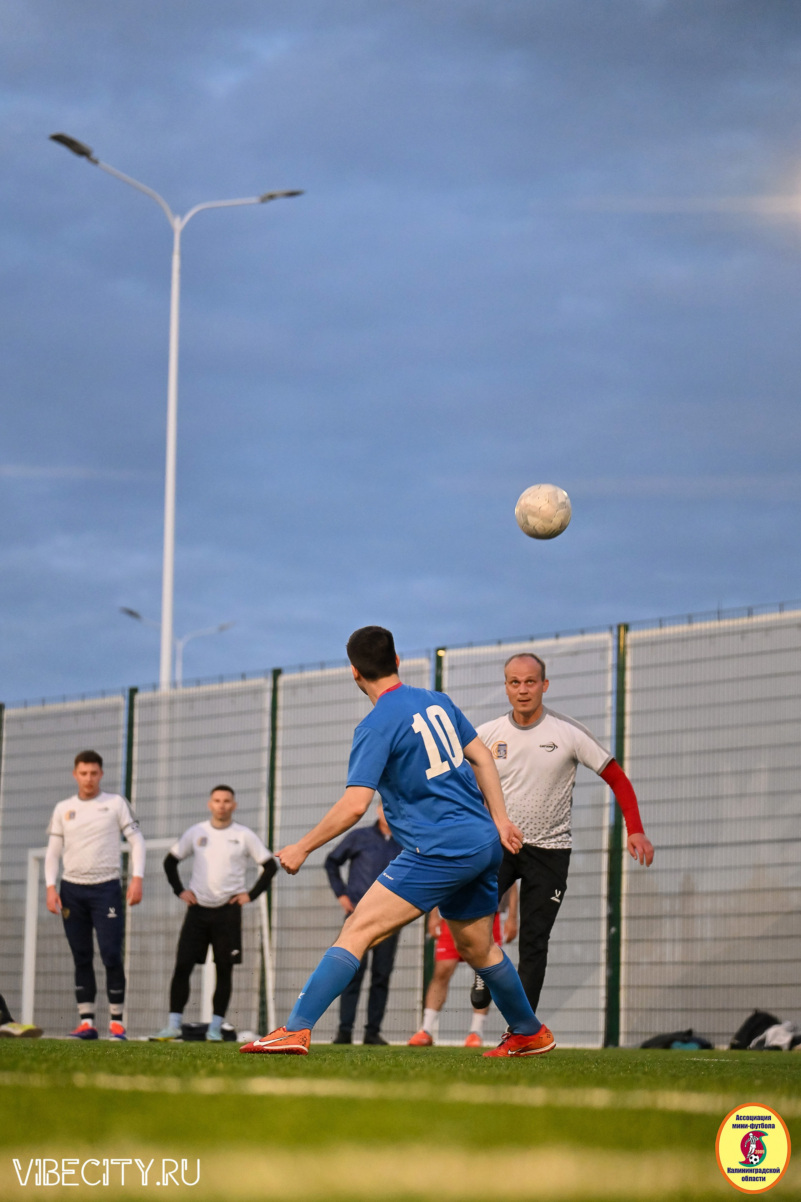 ИГРЫ МИНИ-ФУТБОЛЬНОЙ И КОРПОРАТИВНОЙ ЛИГИ. VIBECITY.RU Вайб Сити Ру Фоторепортажи Фотоотчеты Калининград