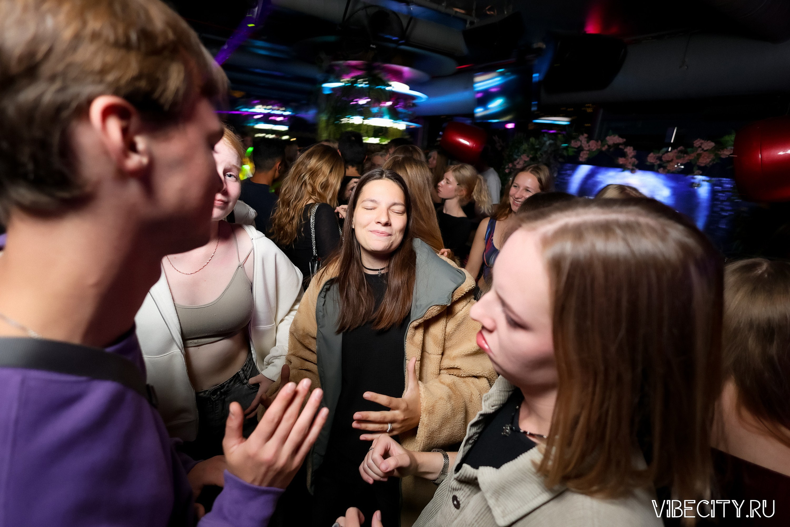 DOUBLE U. VIBECITY.RU Вайб Сити Ру Фоторепортажи Фотоотчеты Калининград