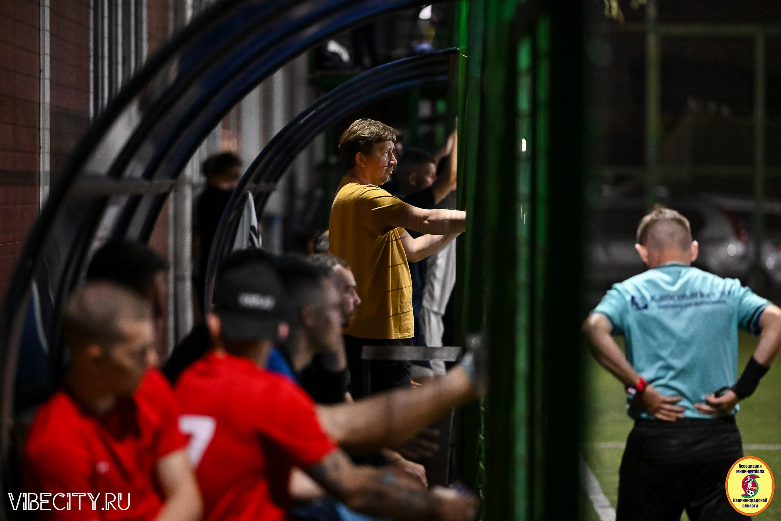 ФИНАЛЬНЫЕ ИГРЫ КУБКА МИНИ-ФУТБОЛЬНОЙ ЛИГИ И КУБКА КОРПОРАТИВНОЙ МФЛ 2025. VIBECITY.RU Вайб Сити Ру Фоторепортажи Фотоотчеты Калининград