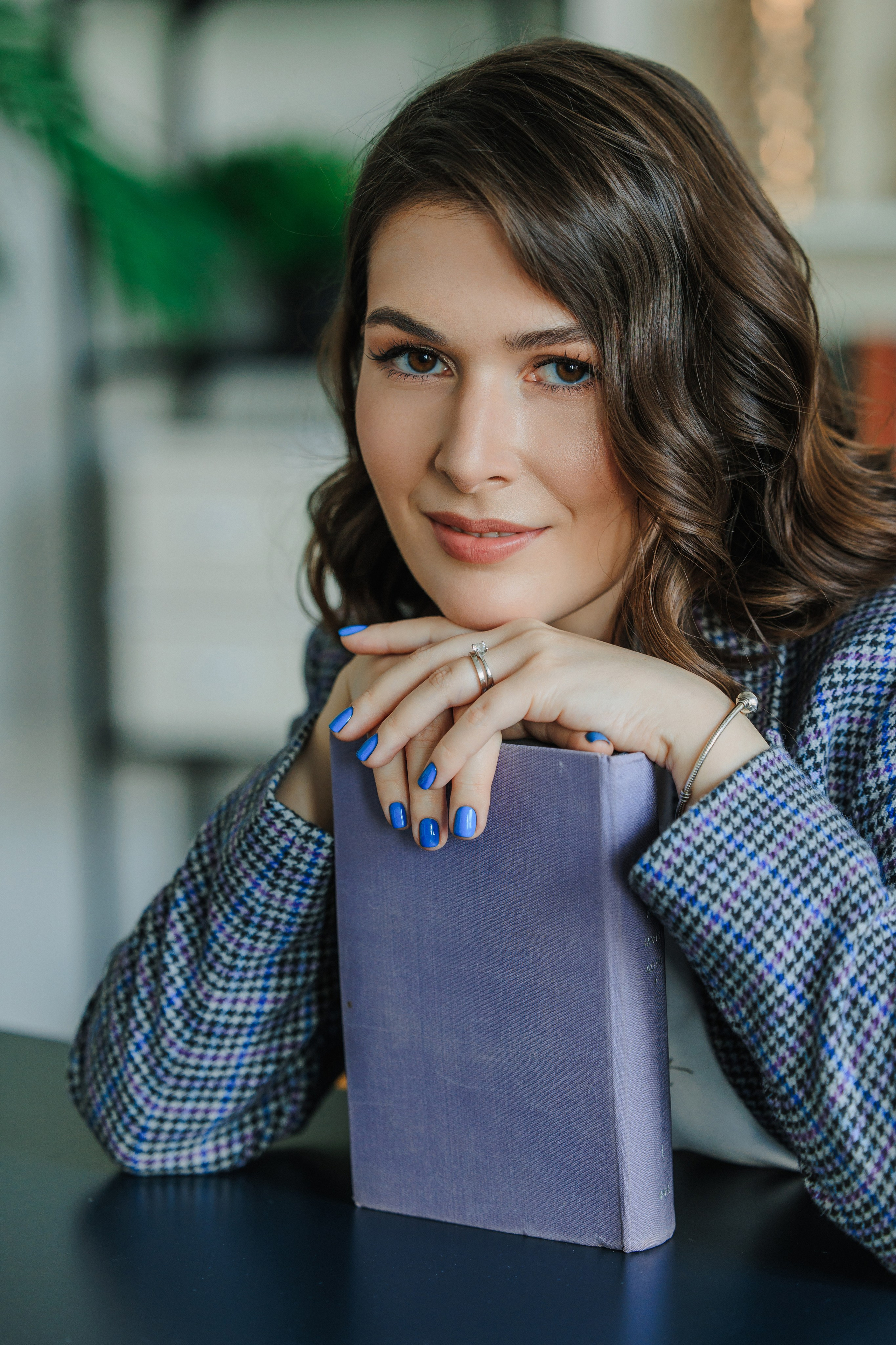 Портретный фотограф для контент съёмки в Новой Москве. Фотограф Москва. Портретный фотограф Александра Харитонова Москва Новая Москва Троицк