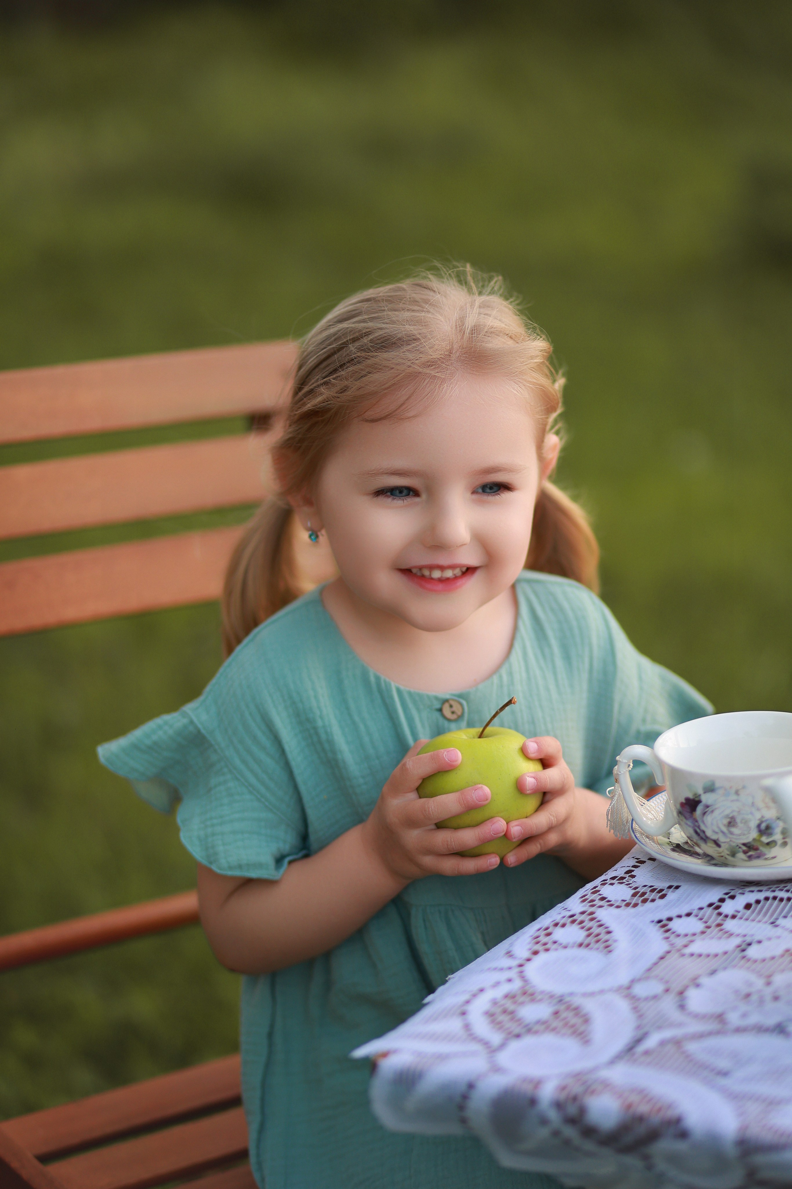 Чаепитие в парке. Детский семейный фотограф Краснодар