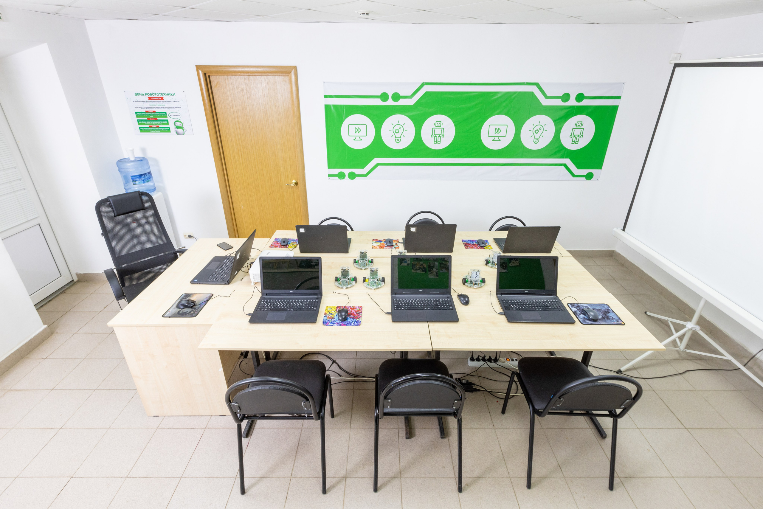 Детский развивающий центр «Юный мастер» в г. Новомосковск. Фотограф в Туле Крупский АнДРей. Фотостудия «КАДР71» в Туле