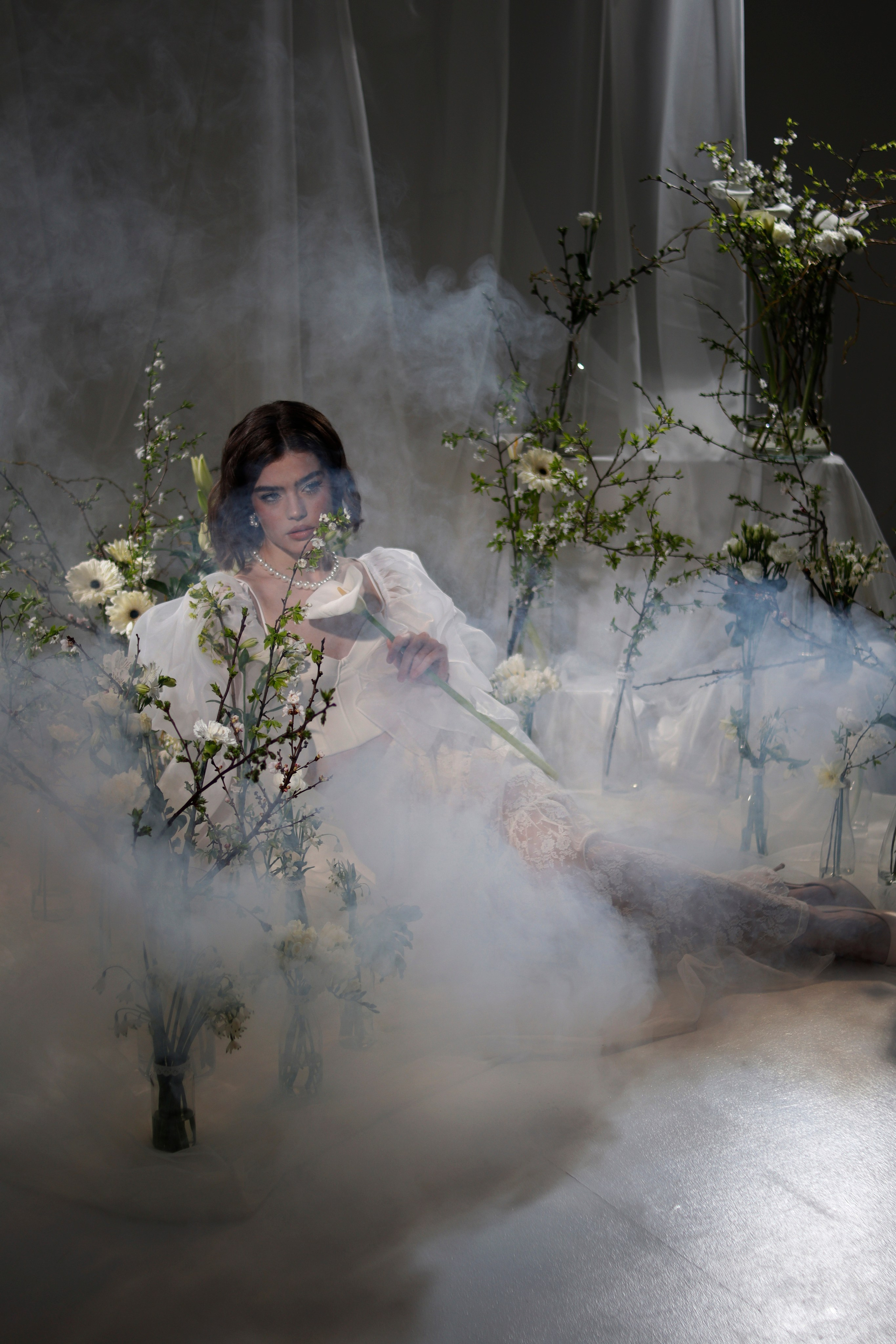 Фотосессии в студии. Я — фотограф, который помогает запечатлеть самые важные моменты вашей жизни!