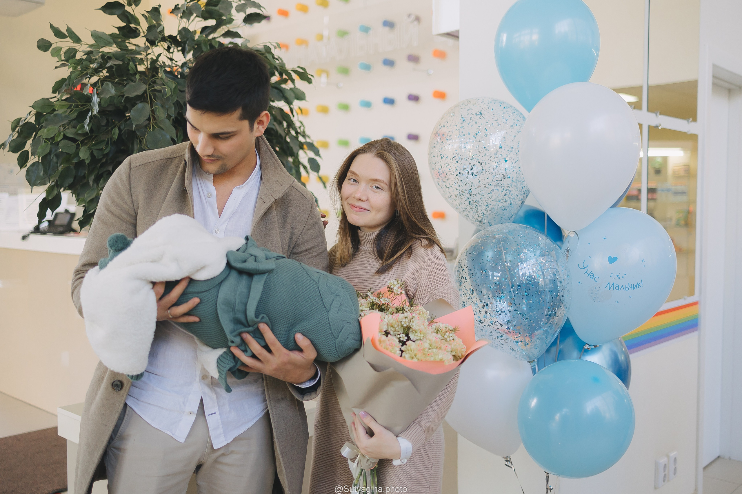 Выписка из роддома. Свадебный и женский фотограф