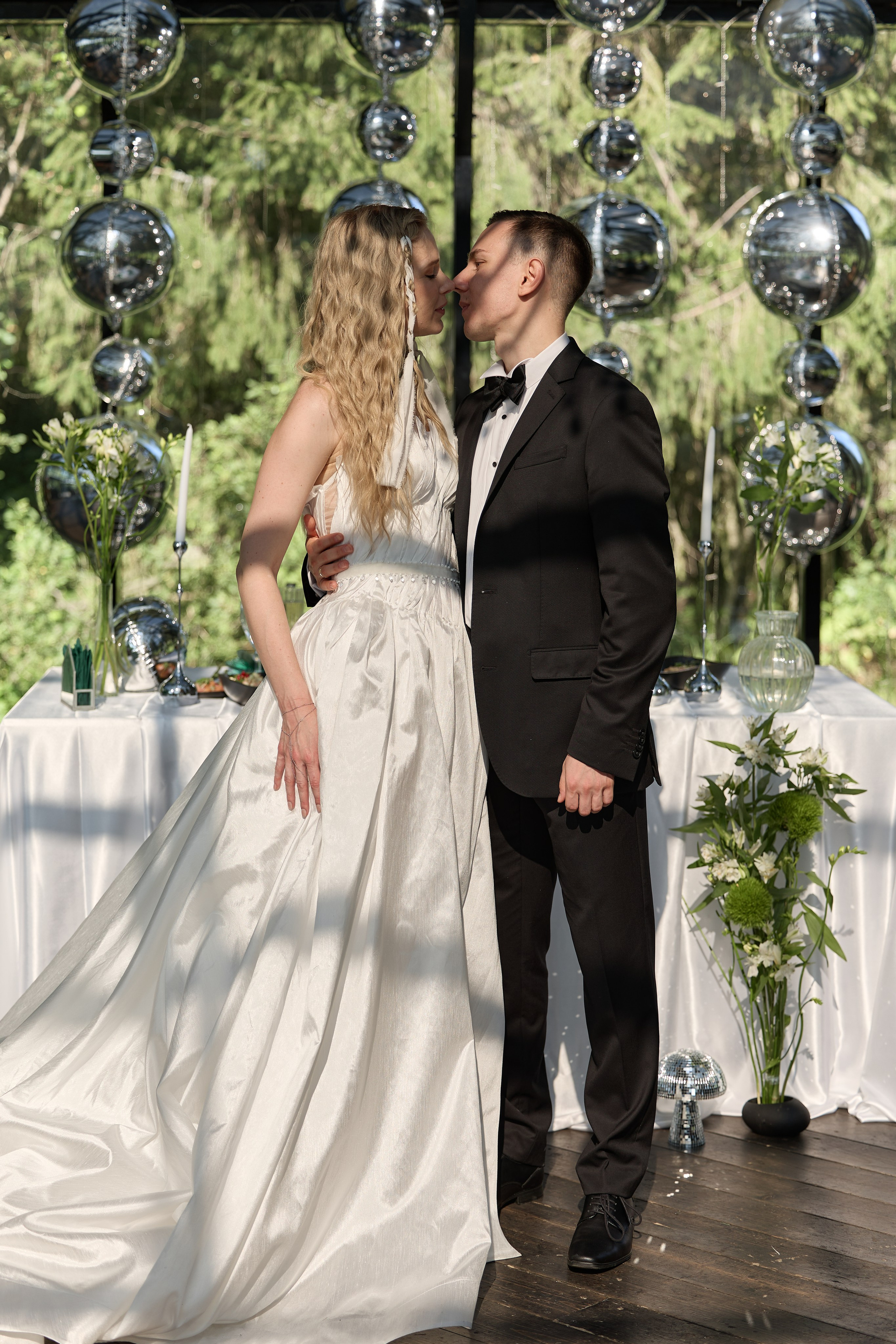 Roman & Julia Green House. Kharchenkotatianaweddingphoto