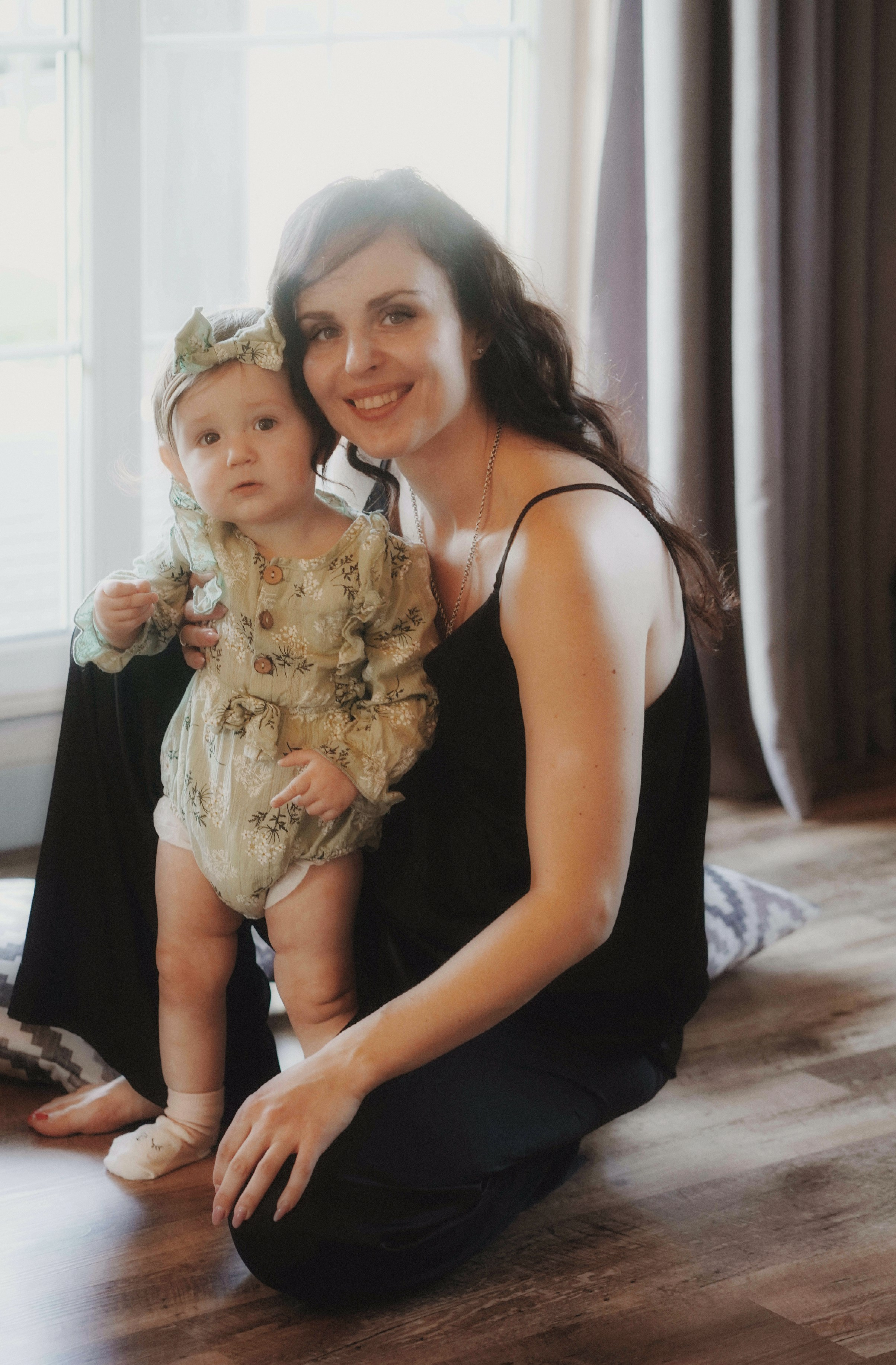 Семейная съемка дома. Выездной фотограф-видеограф в Республике Алтай Солоны Куюкова