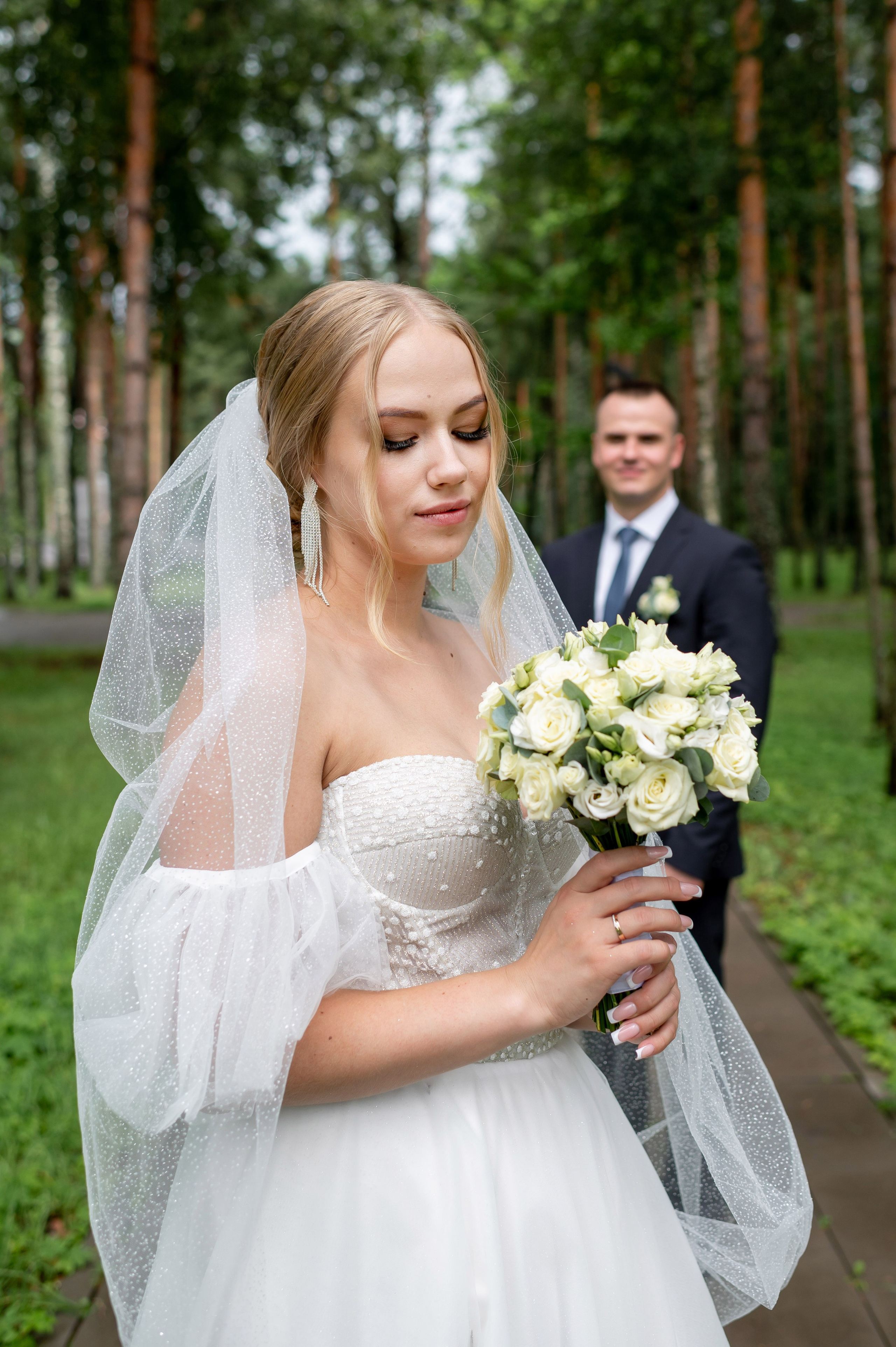 Ксения и Владислав (фотосессия в ЗАГСе и парке города Кингисеппа). Портретный, семейный и свадебный фотограф в Санкт-Петербурге и в Пушкине Ширяев Денис