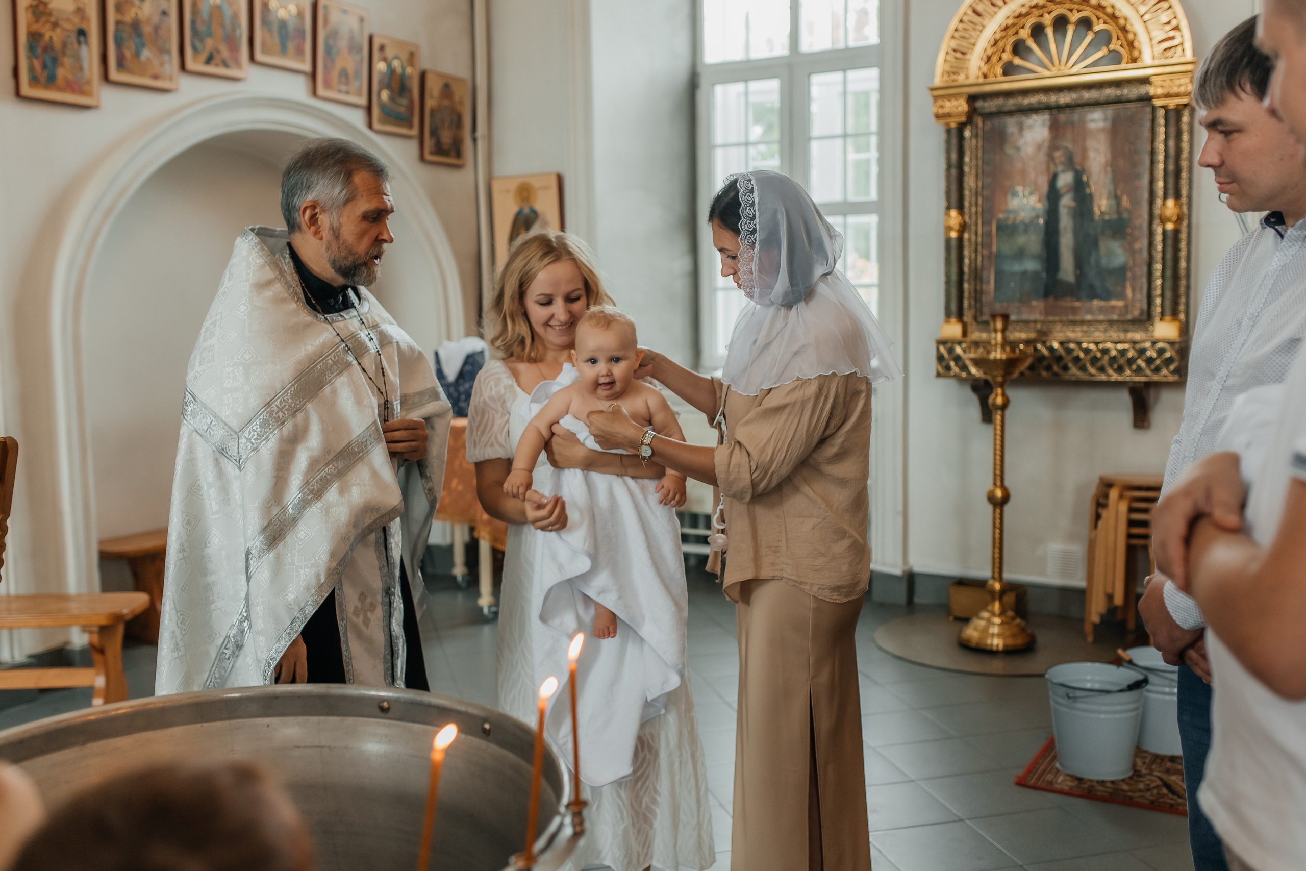 Стоимость таинства крещения. Семейный и детский фотограф в Москве в ЮАО Царицыно Алёна Асташкина