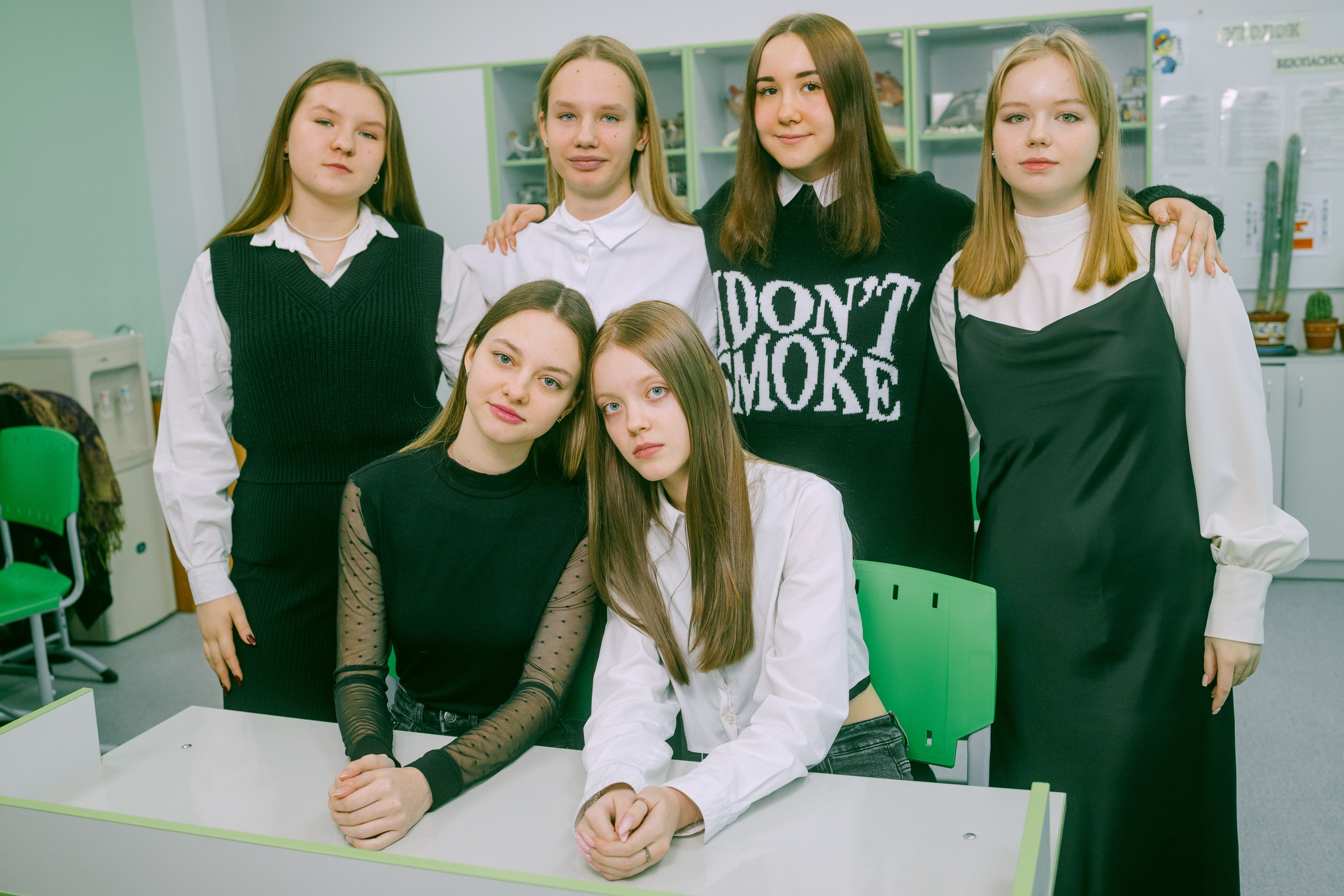 Групповая фотосессия 9 класса для альбома. Выпускные альбомы в Серпухове