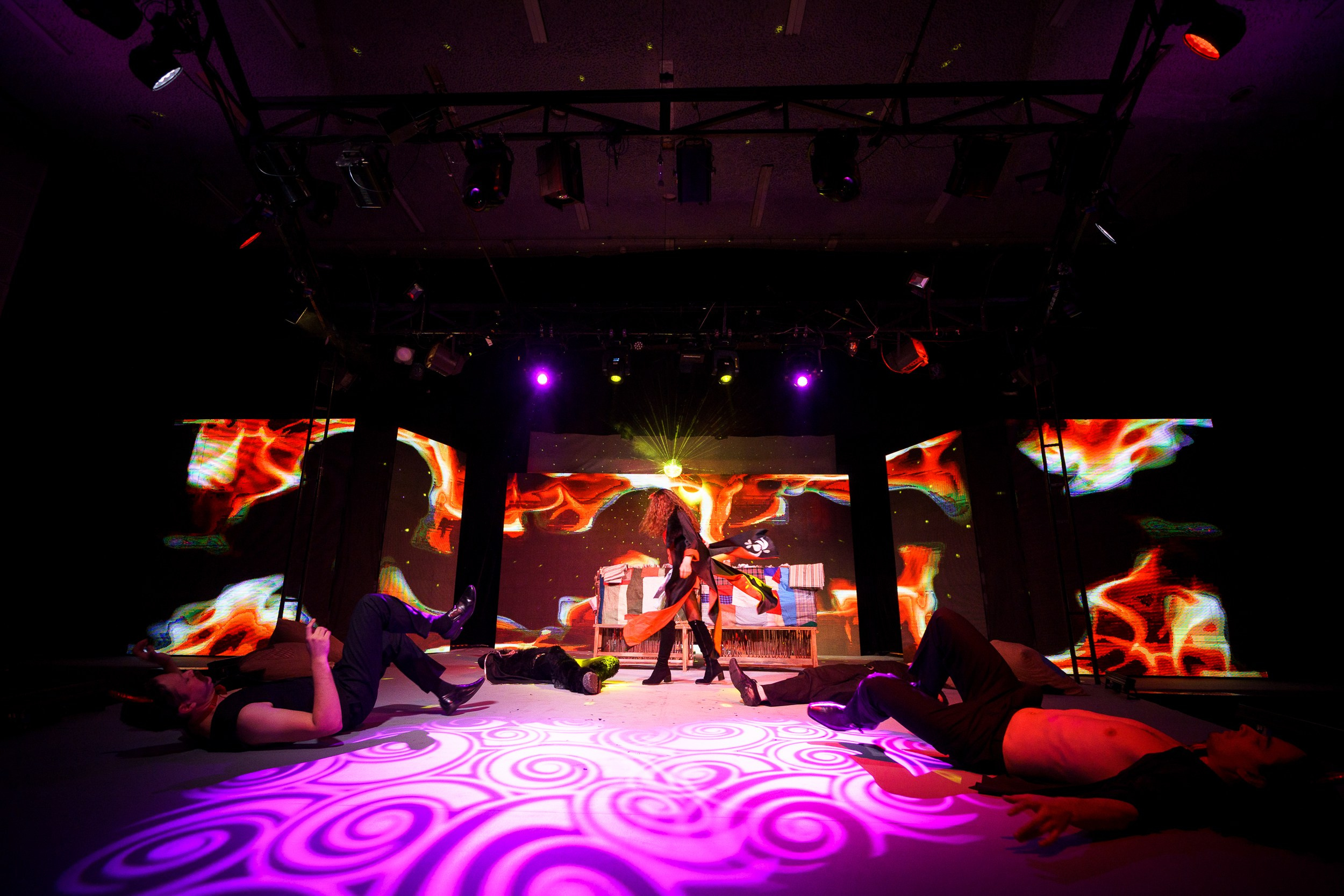 НОЧЬ ПЕРЕД РОЖДЕСТВОМ