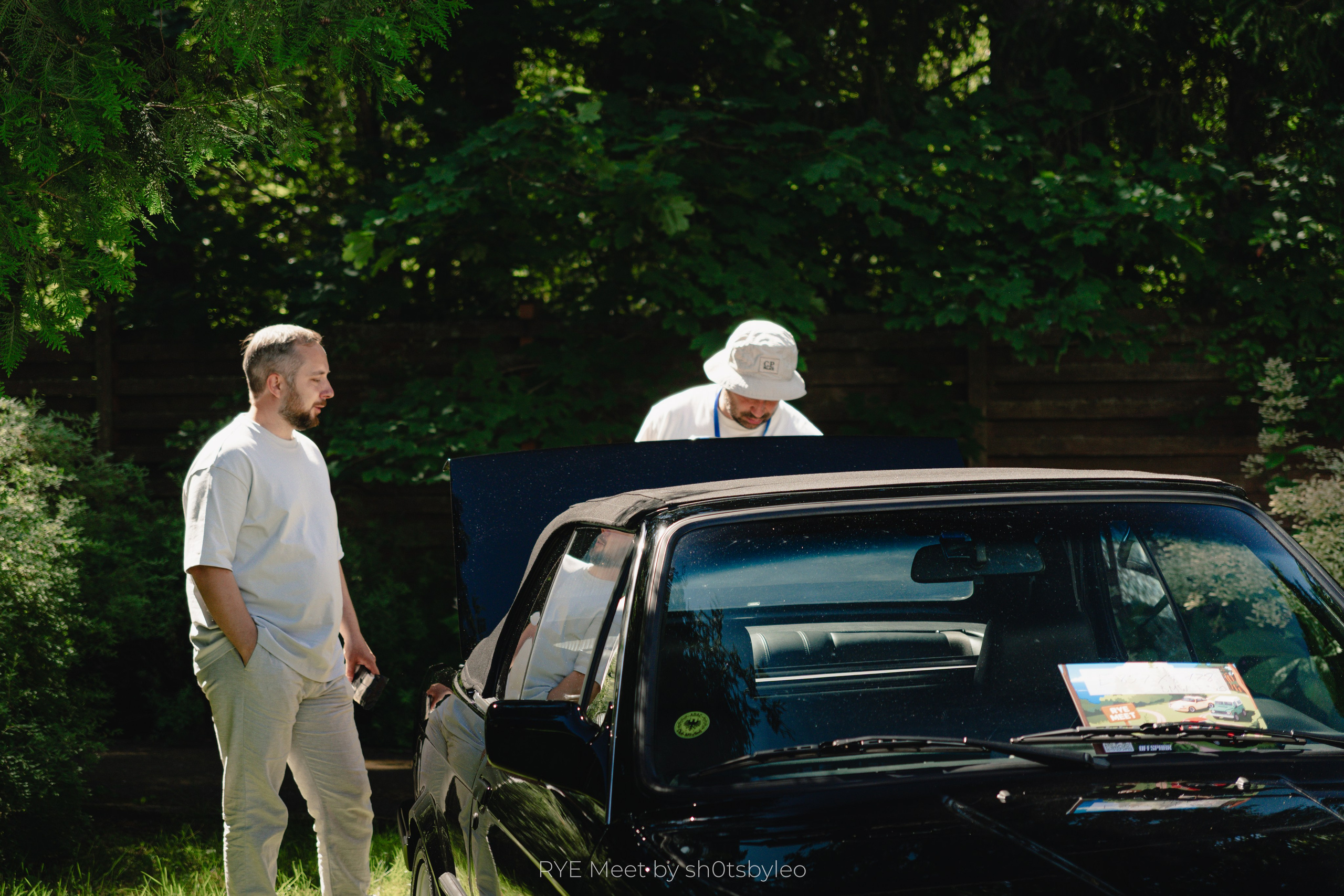 Масштабный летний фестиваль RYE Meet — встреча клуба любителей автомобилей старше 25-лет. Автомобильный фотограф Антон Цырулев