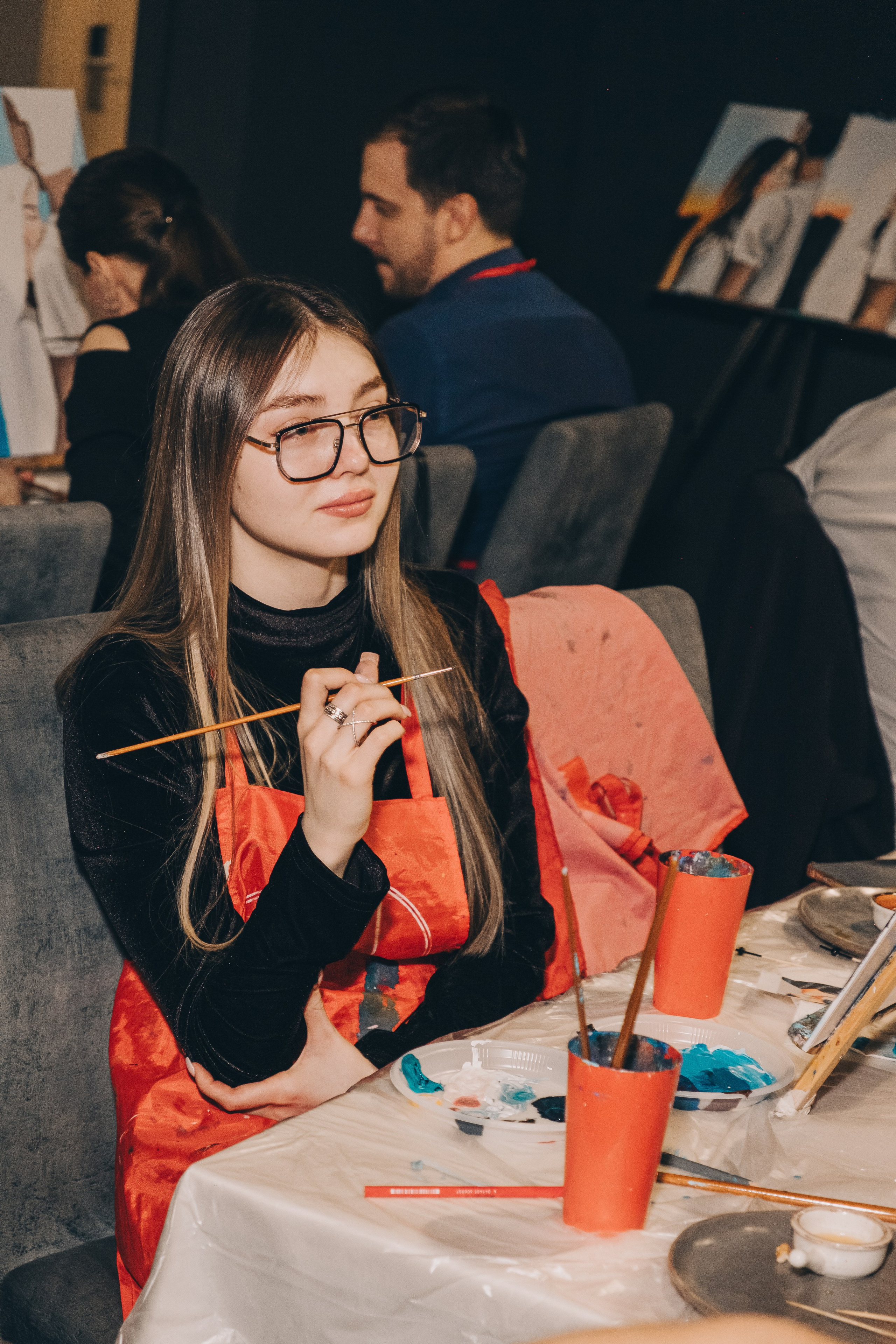 Без бокала — нет шагала. Фотограф в Иркутске Анна Мирошникова