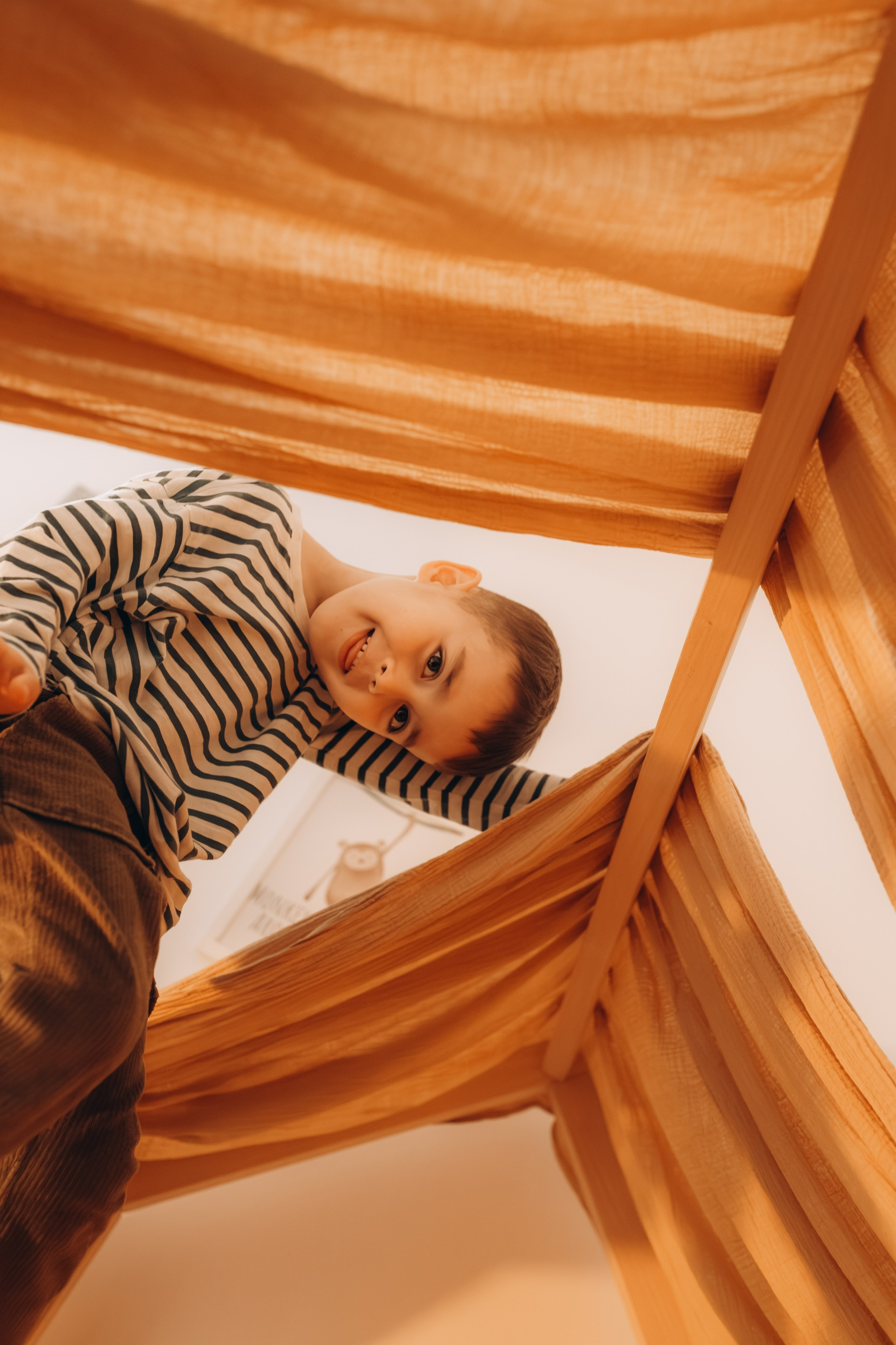 Séance famille à domicile. Photographe des familles et enfants à Nantes et alentours