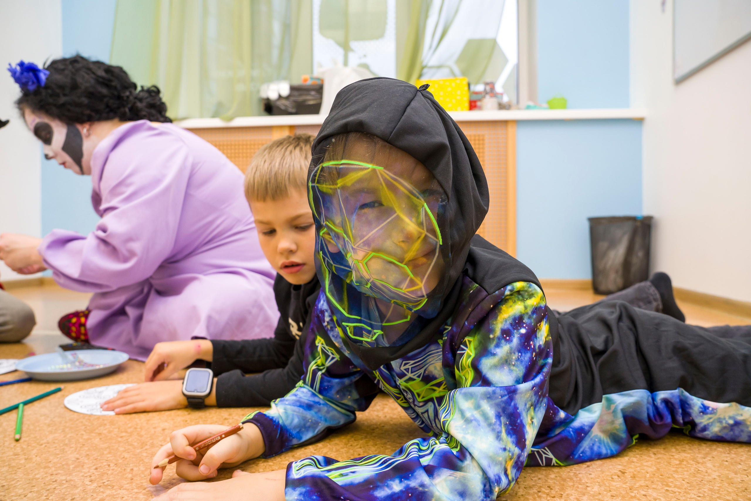 Репортаж детского праздника хеллоуин. Фотограф в Санкт-Петербурге. Репортажная и все съёмки для бизнеса