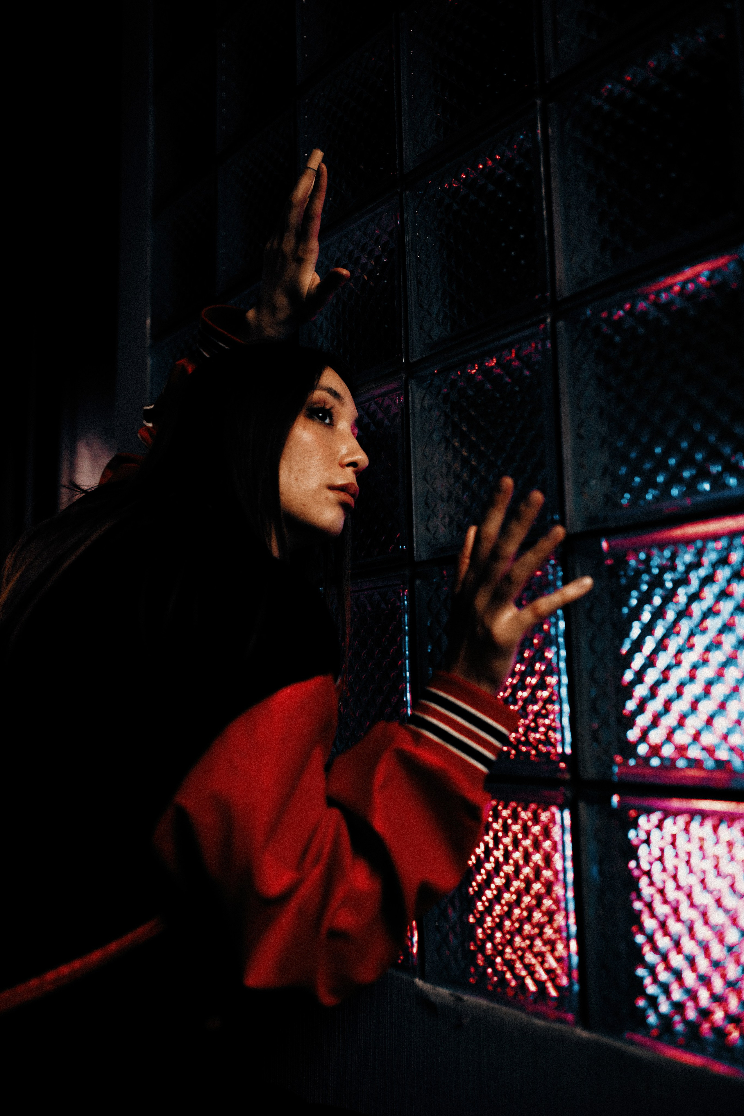 Танцуй. Дома. Танцуй. Арт-фотограф Крис Л. в Тобольске: портрет, семейные, свадьбы