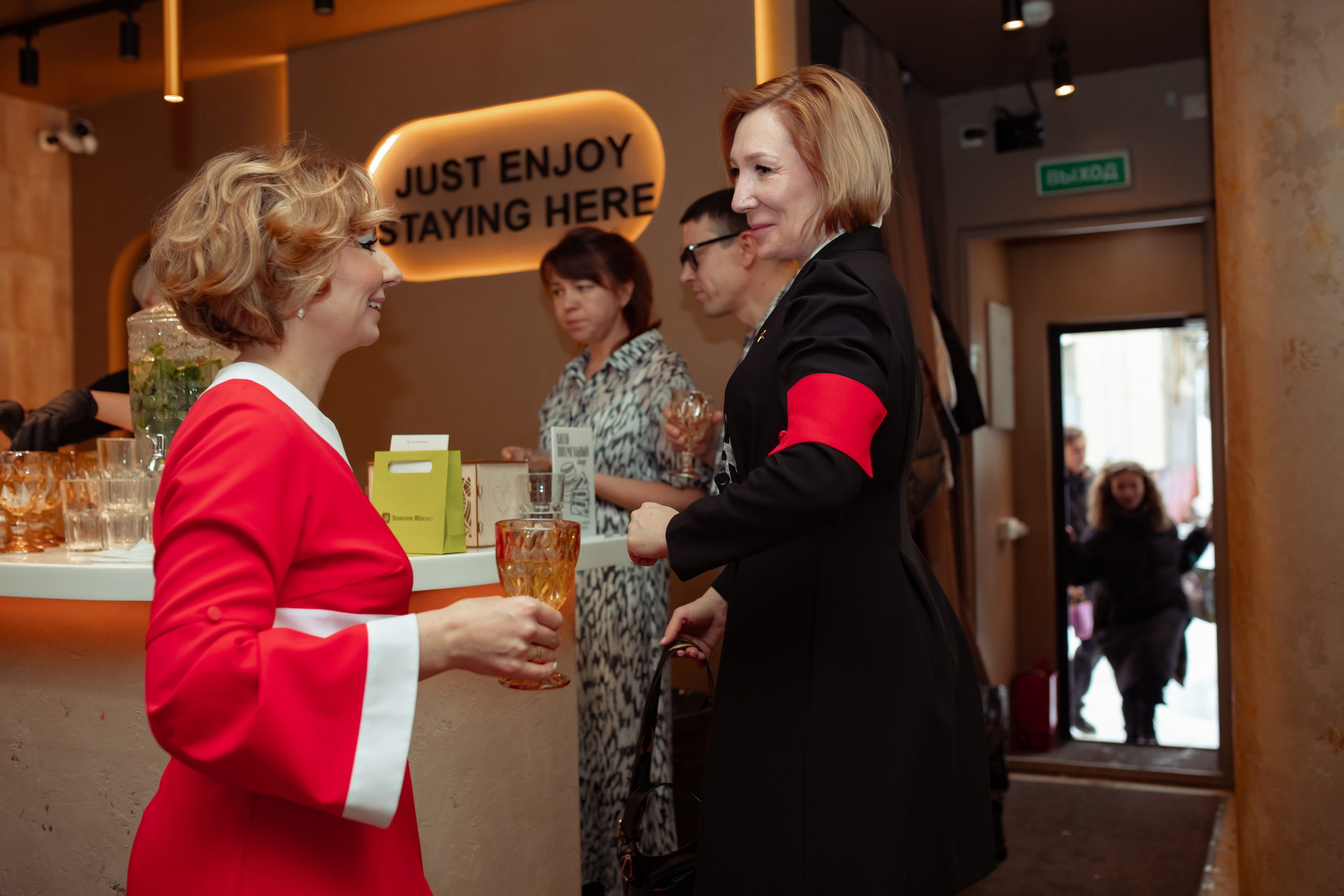 Юбилей Анны в стиле Гайдая. Семейный и детский фотограф в Москве Дорогова Екатерина