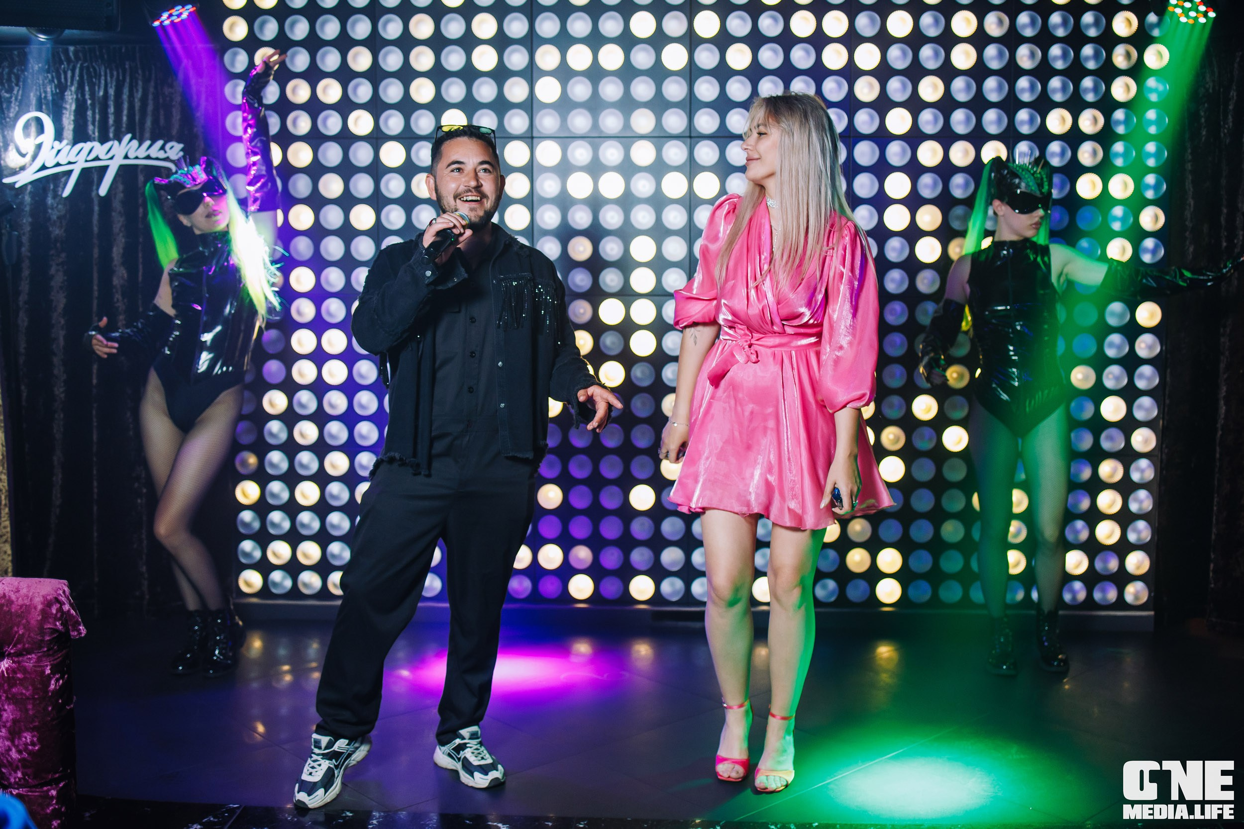 Фоторепортаж из караоке-клуба Эйфория. One Media Life: фоторепортажи, фотоотчеты с мероприятий и заведений