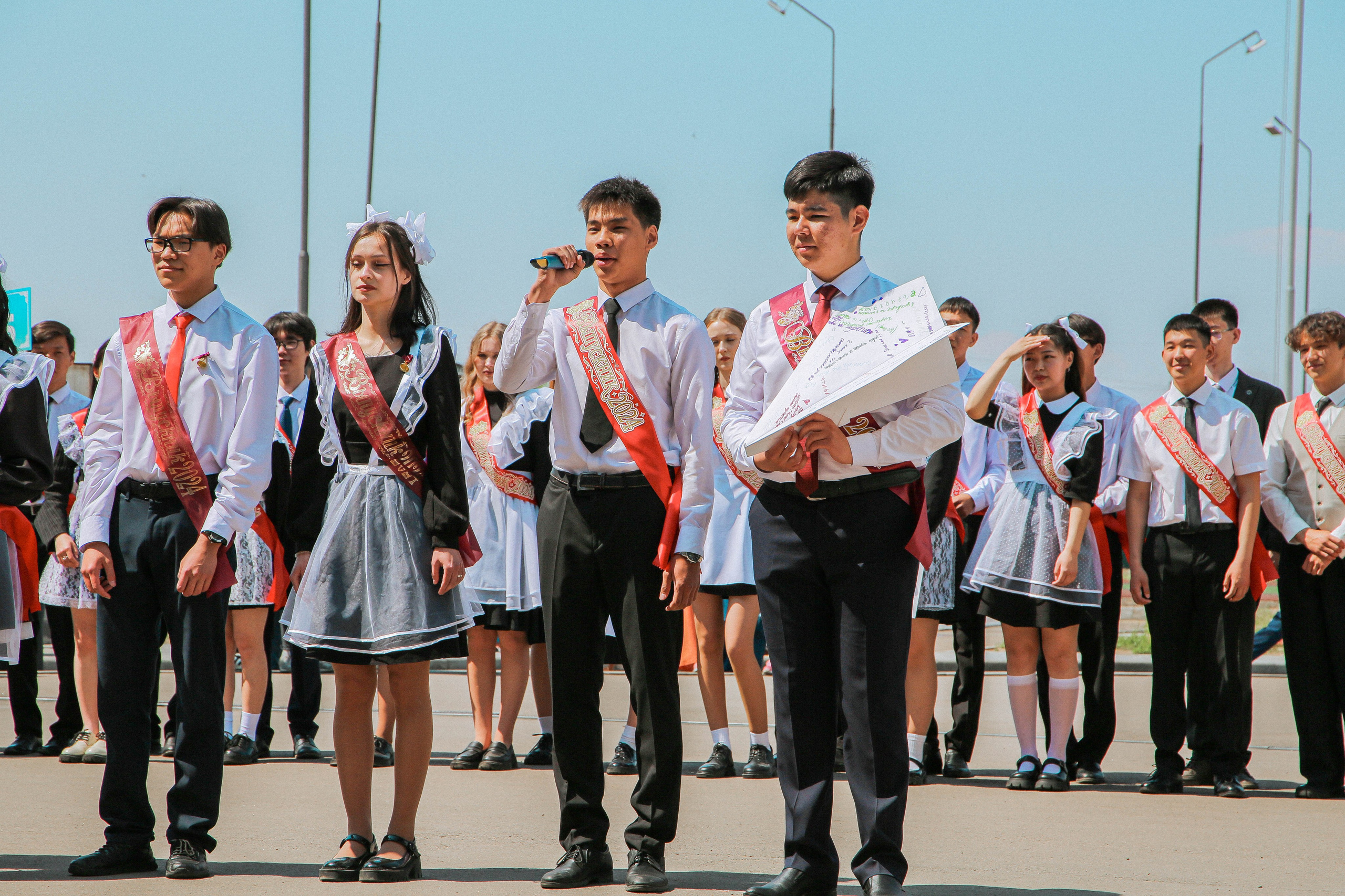Последний звонок 2024 | № 8. Свадебный и Школьный фотограф Улан-Удэ Бурятия Джулия Топоева Выпускные альбомы Фотограф на мероприятие