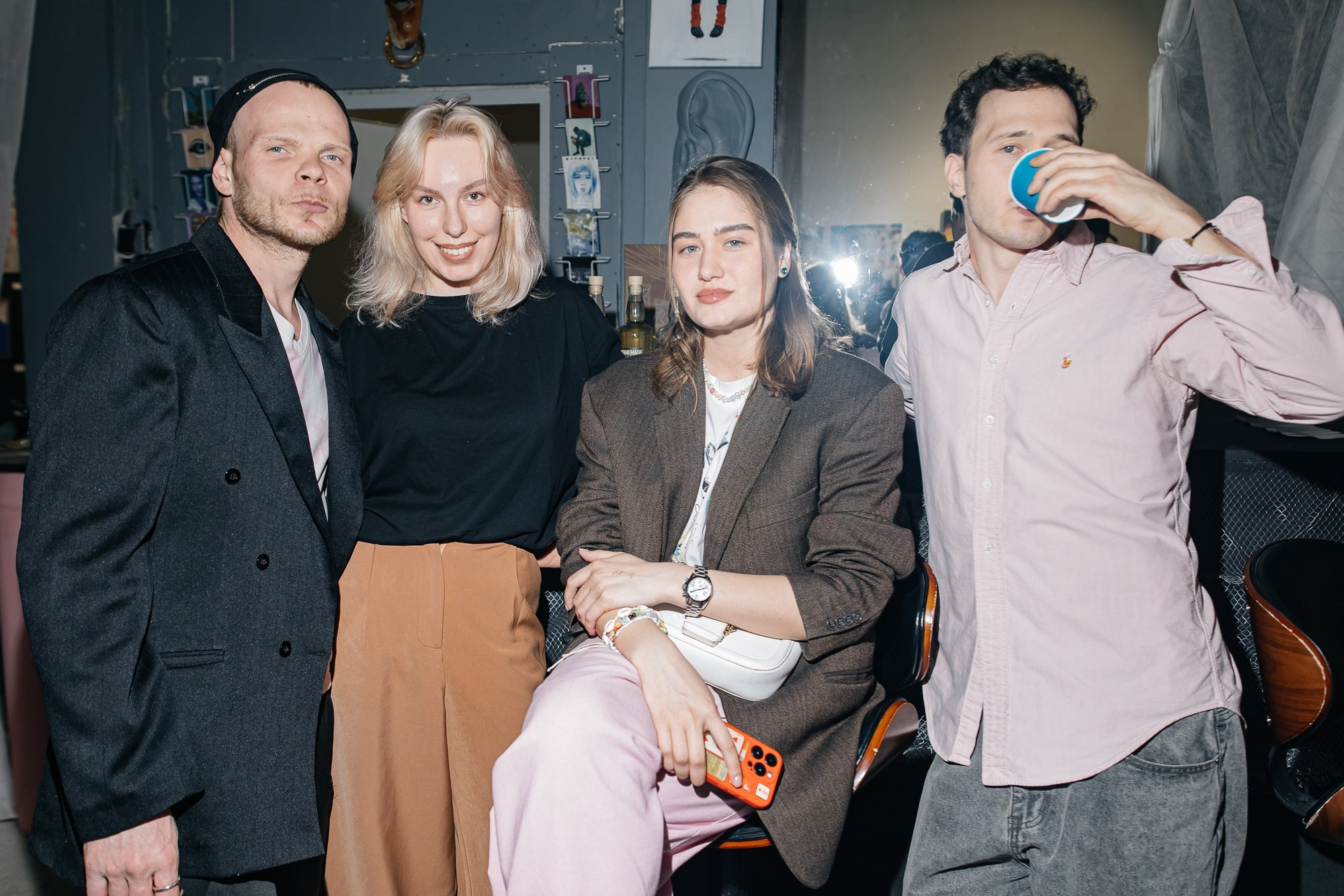 IZZI ROOM | Открытие выставки | май 2025. Репортажный фотограф в Санкт-Петербурге СПБ Алиса Ческидова на ваше мероприятие