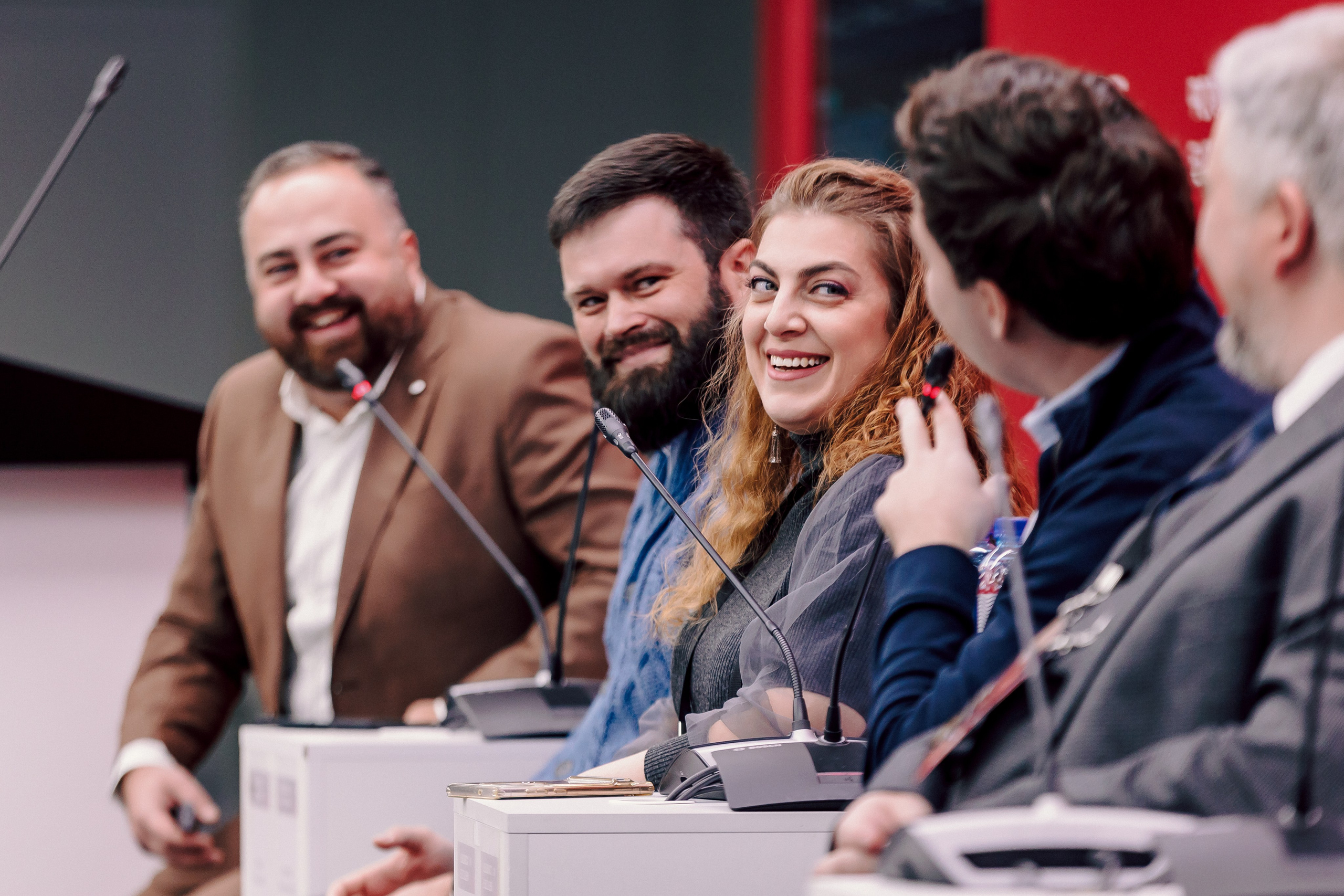 СКБ Контур — Форум будущего — Деловая программа. Лёшка Варзегов — фотограф