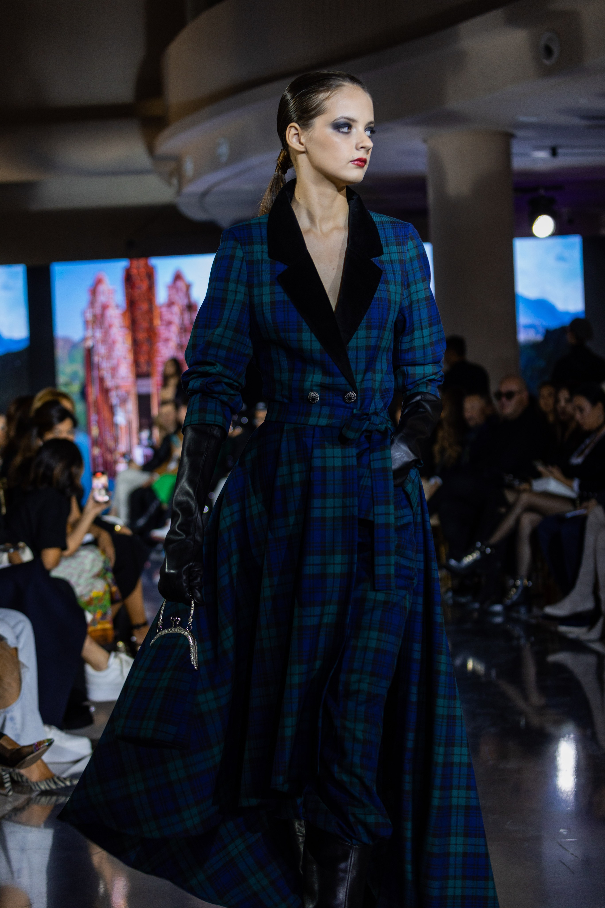 Visa Fashion WEEK Almaty. Контент Фотограф в Алматы и мире Джантурина Динара