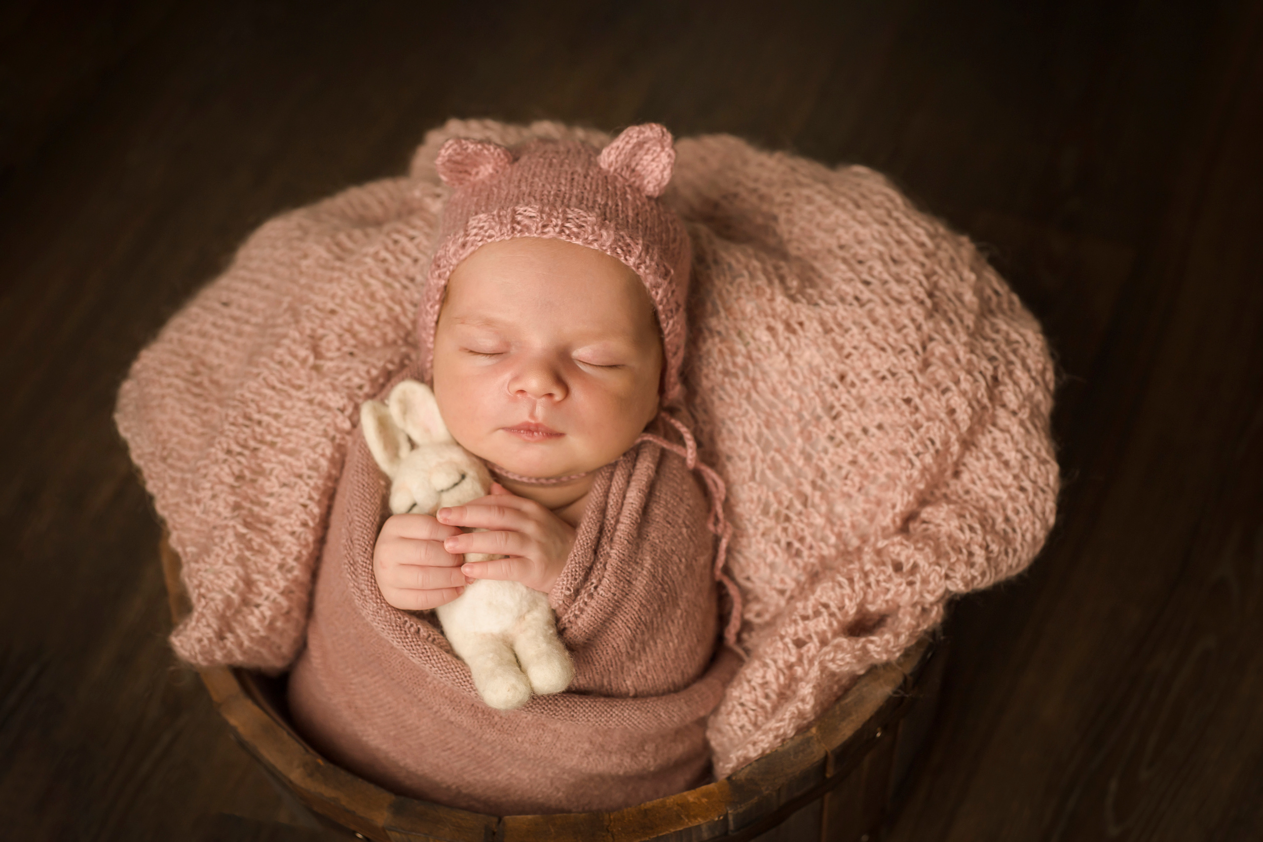 Новорожденные. Фотограф новорожденных Омск —со всем необходимым к вам домой