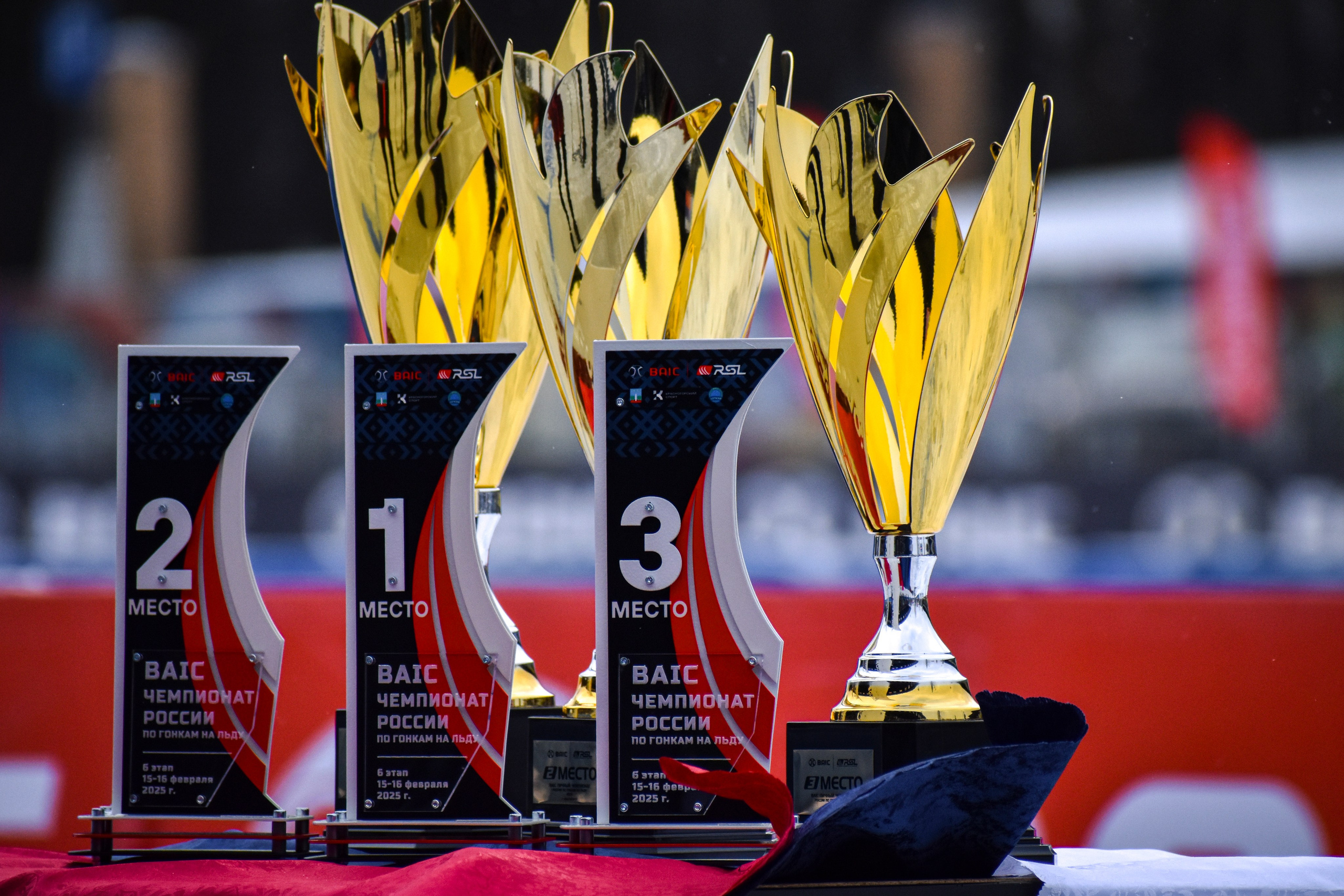 Ледовый спидвей 2025. Голосов Дмитрий — автоспортивный фотограф