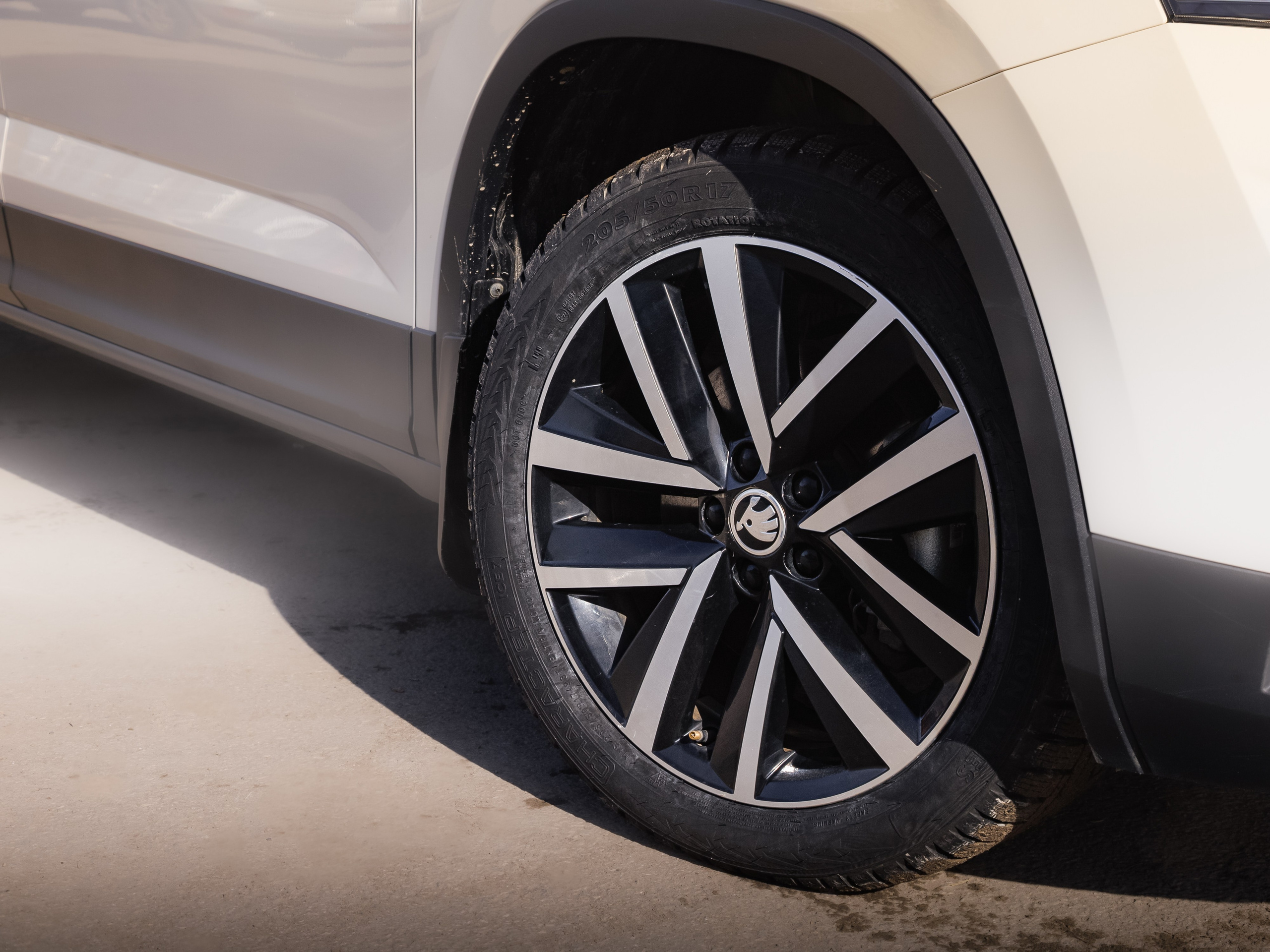 Автомобили