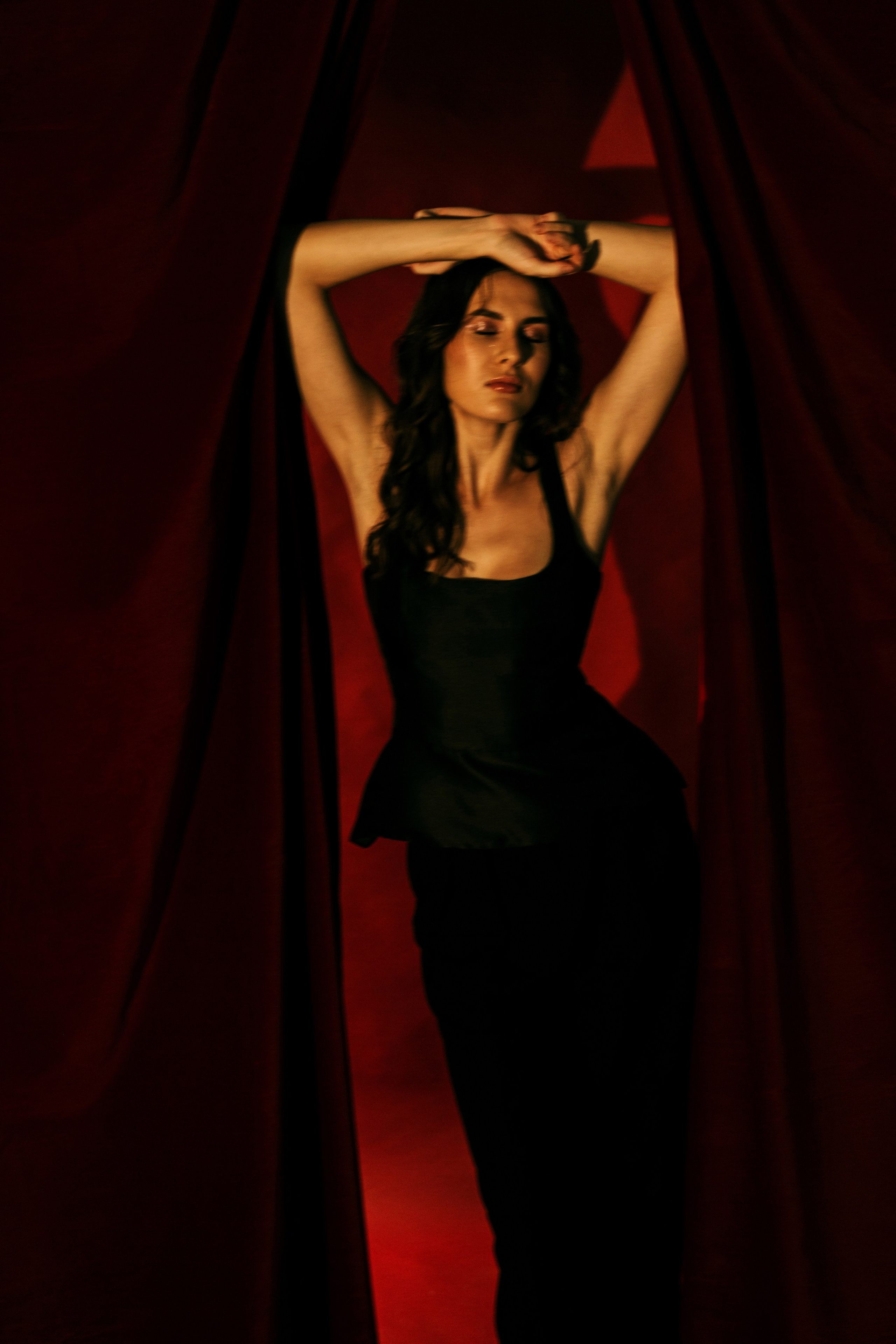 Кисейная Барышня. Фотограф Евгений Политов