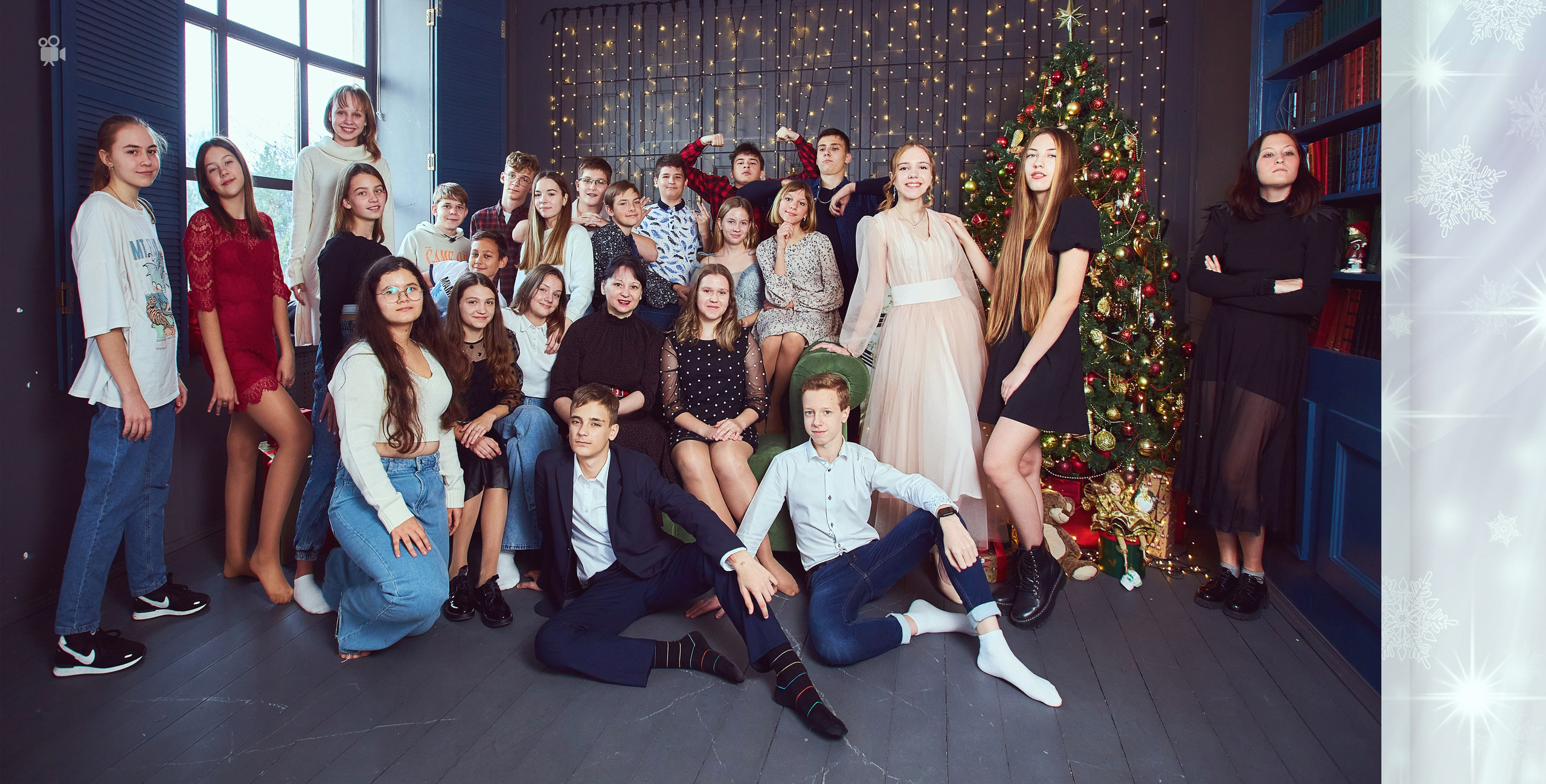 Индивидуальная фотокнига для девушки из дружного класса. Фотохудожник Наталия Кирсанова