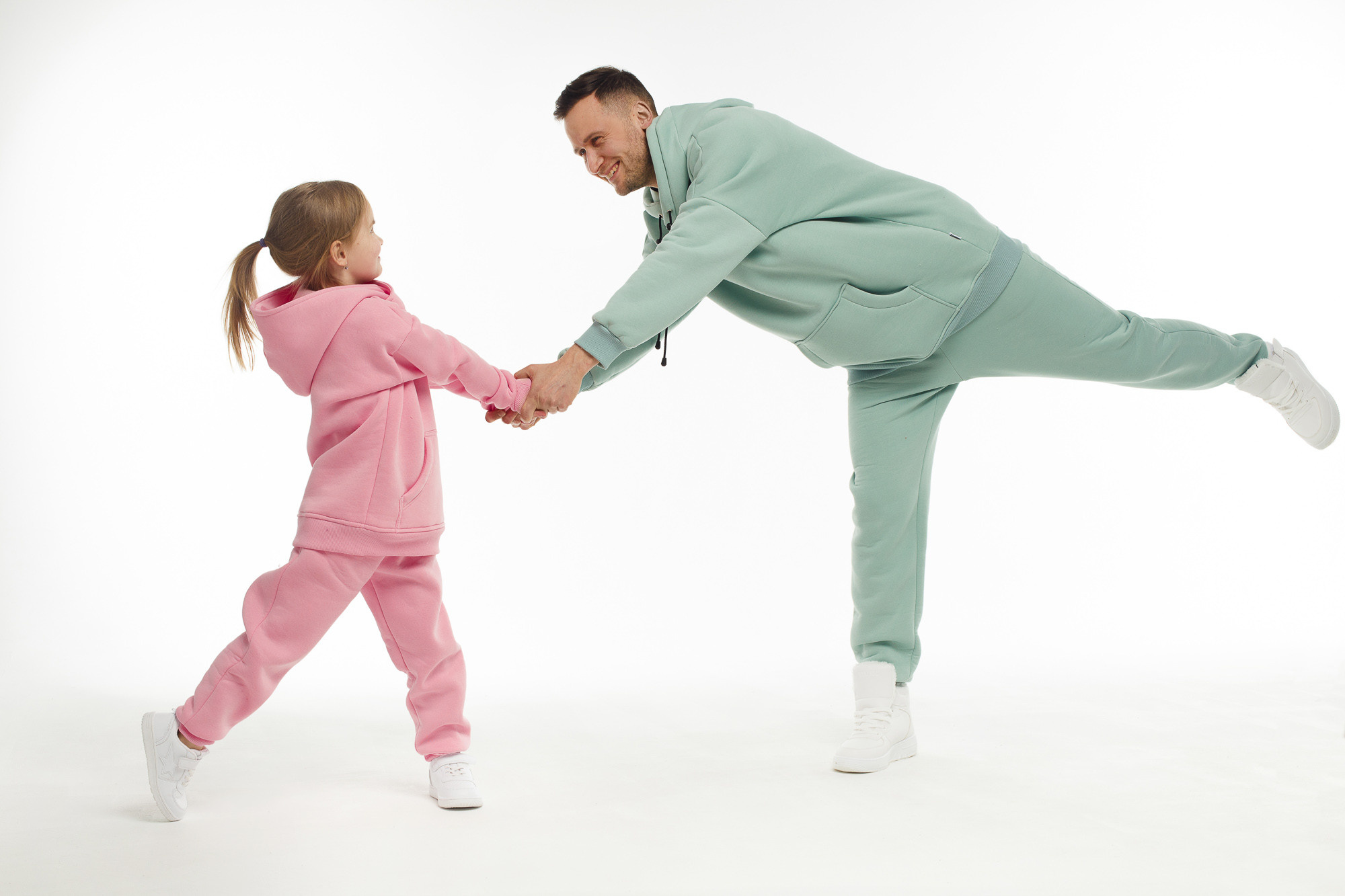 Каталог продукции бренда YoCh. Портретный и свадебный фотограф в Санкт-Петербурге Ольга Филиппова